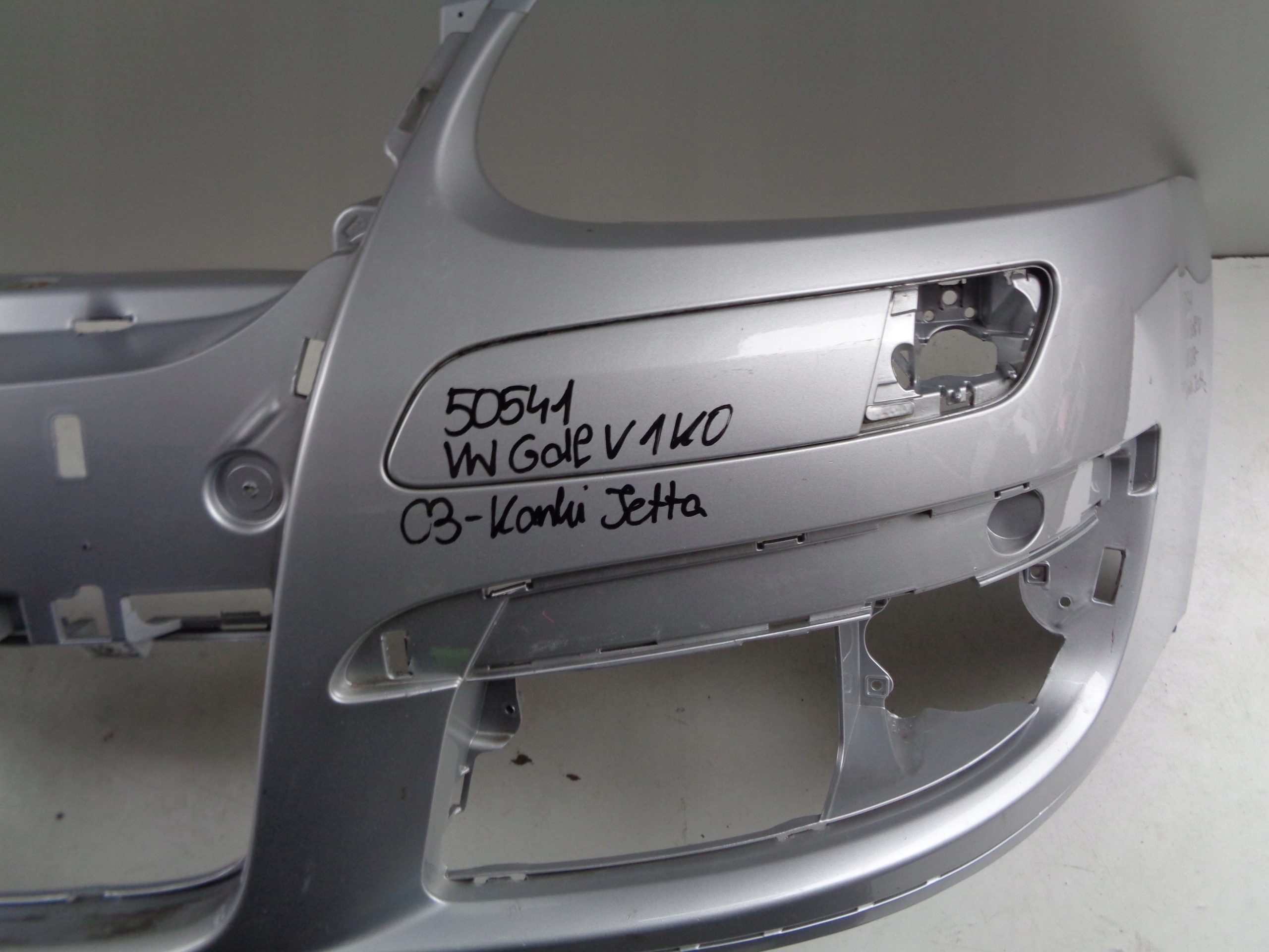 Frontstoßstange VW GOLF V 5 1K 1K0 03- JETTA NR 50541