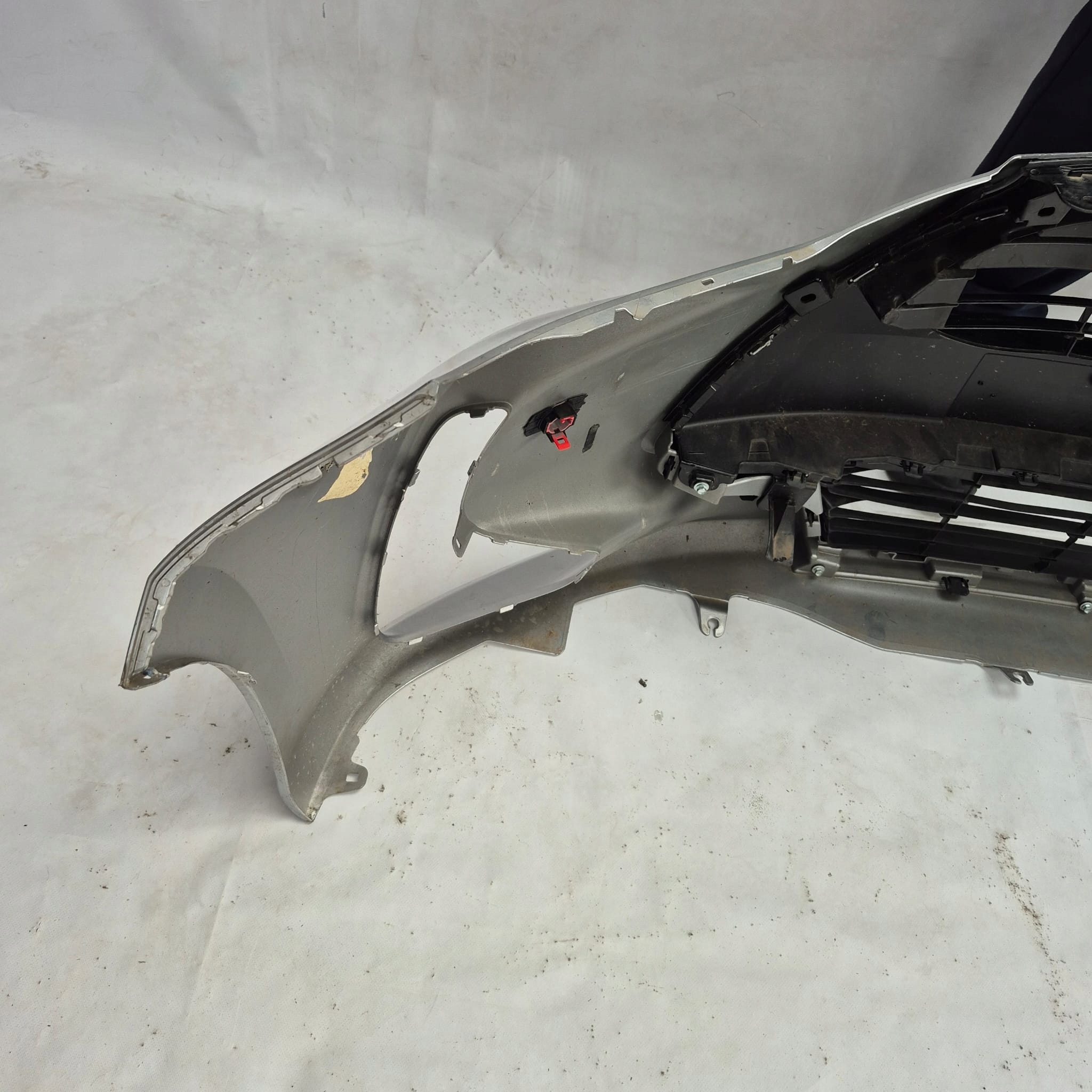 TOYOTA YARIS IV 4 20-> nárazník předek přední PDC