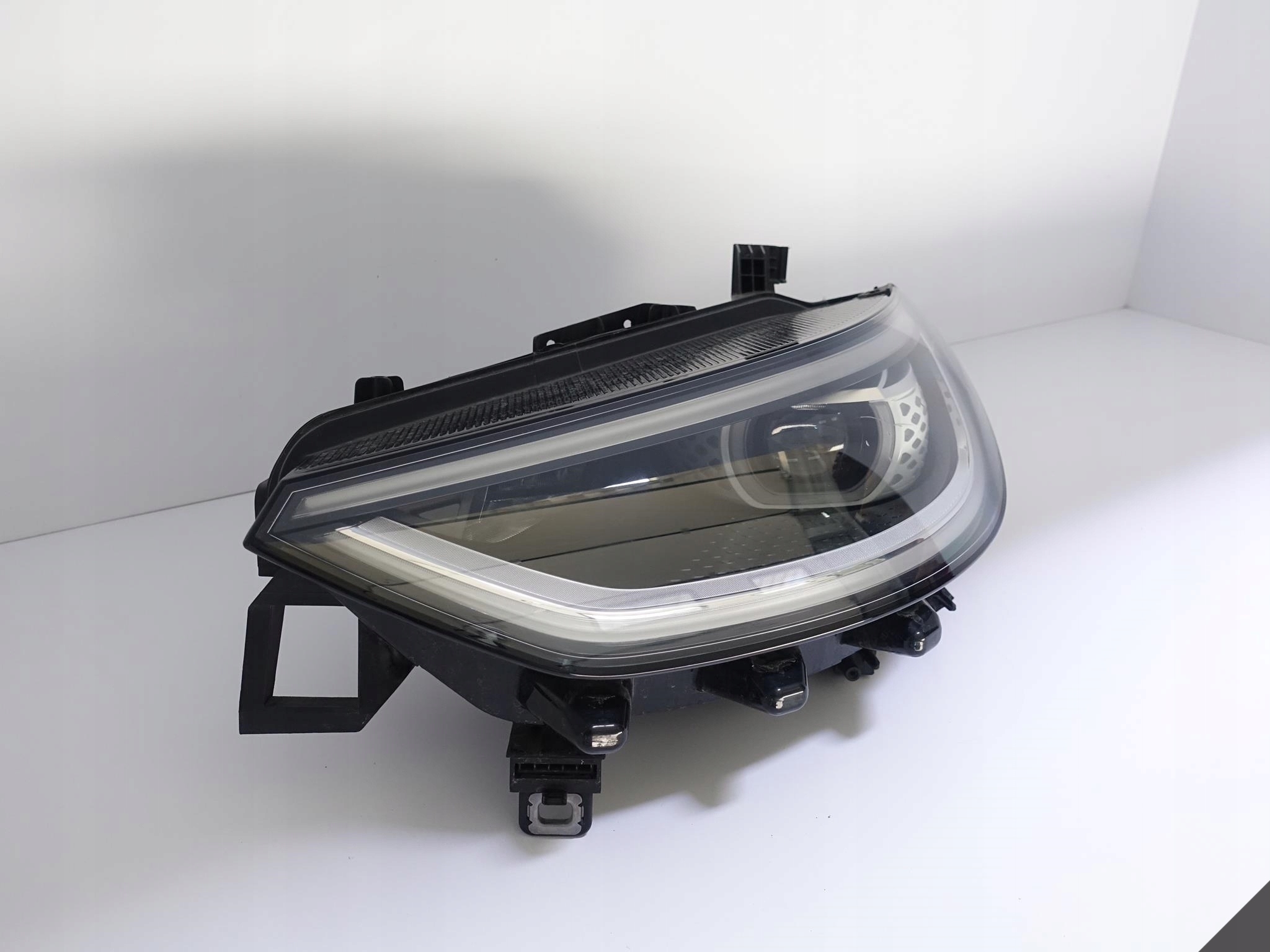 VW ID.3 10B 19- light IQ.LIGHT FULL LED left EU