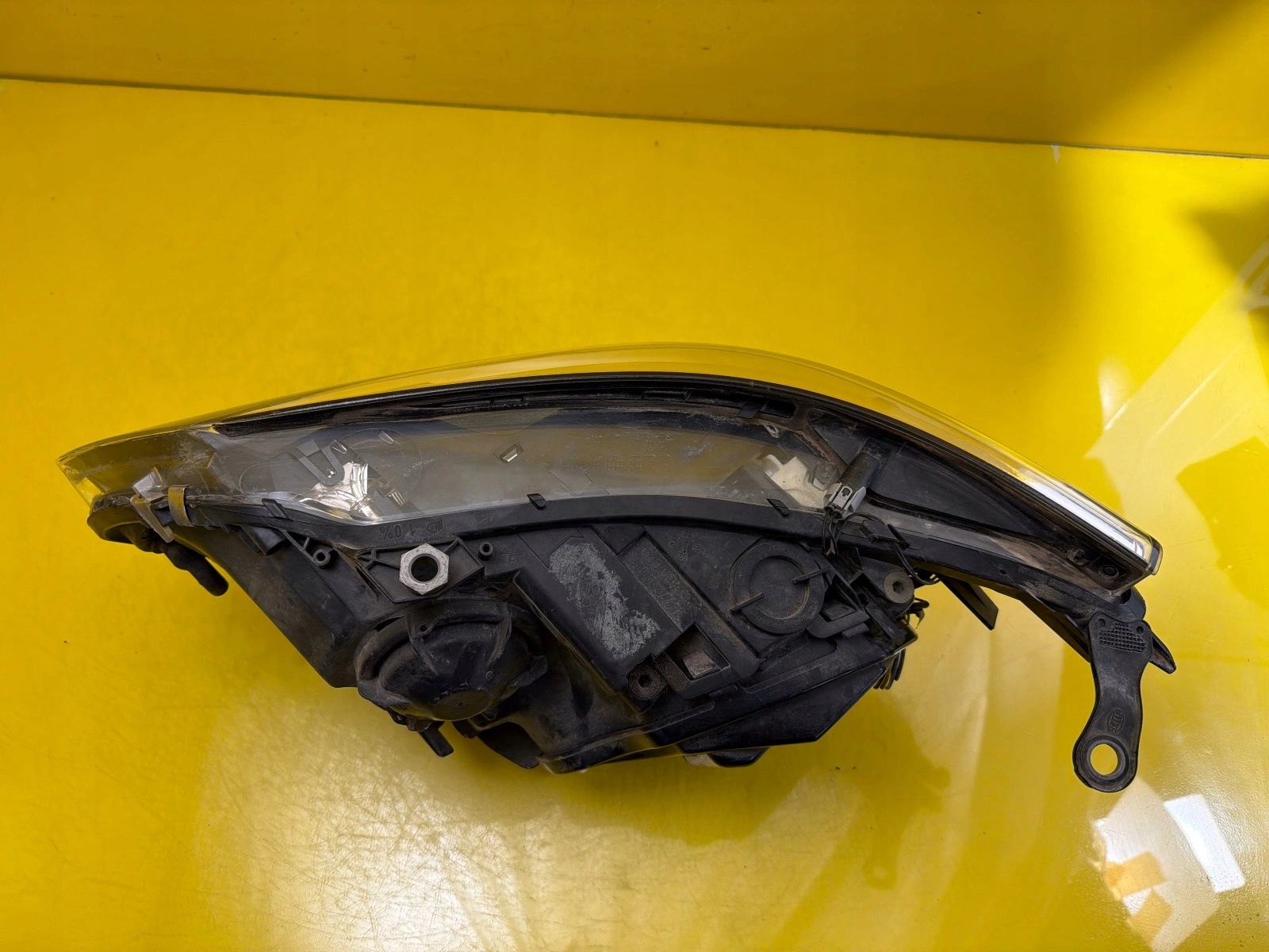 light right Bmw 5 E60 E61 Lift 2007-2010 Bi-Xenon Skretna D2S
