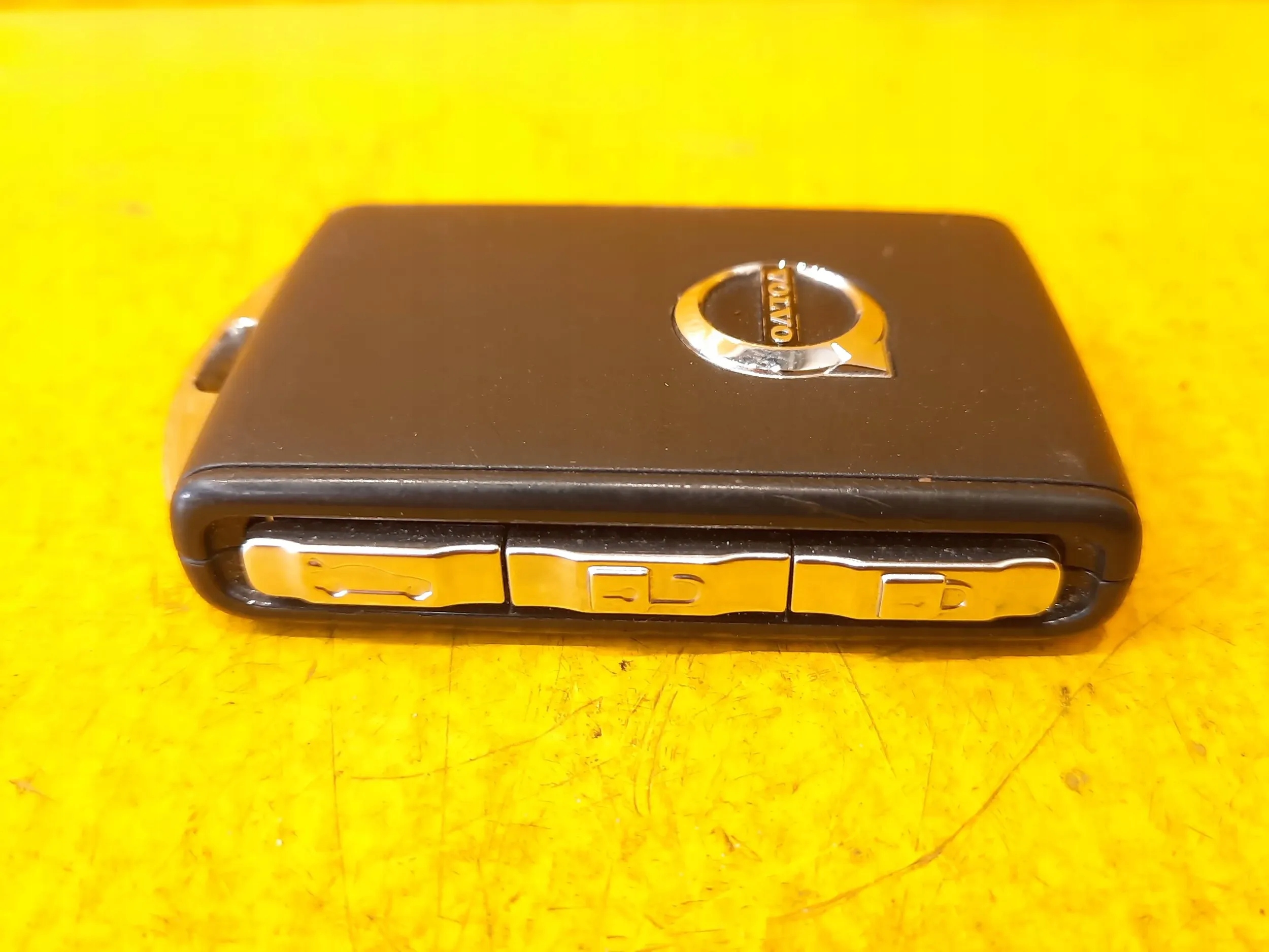 Volvo V60 II XC40 KLUCZYK PILOT 31652549 Numer katalogowy części 31652549