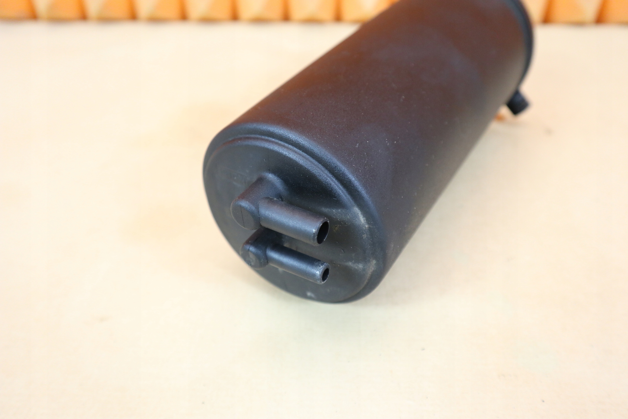 MERCEDES SLK R171 FILTR WĘGLOWY 1704701159 Numer katalogowy części AVAR-PARTS 1704701159