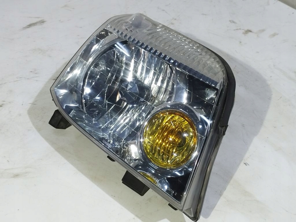 Nissan X-Trail and T30 light right front front