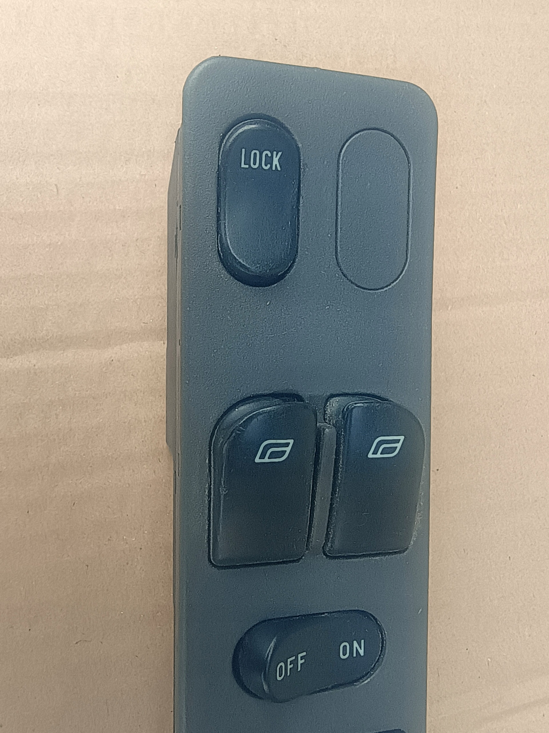 control panel of the window 4814356 SAAB 9-3