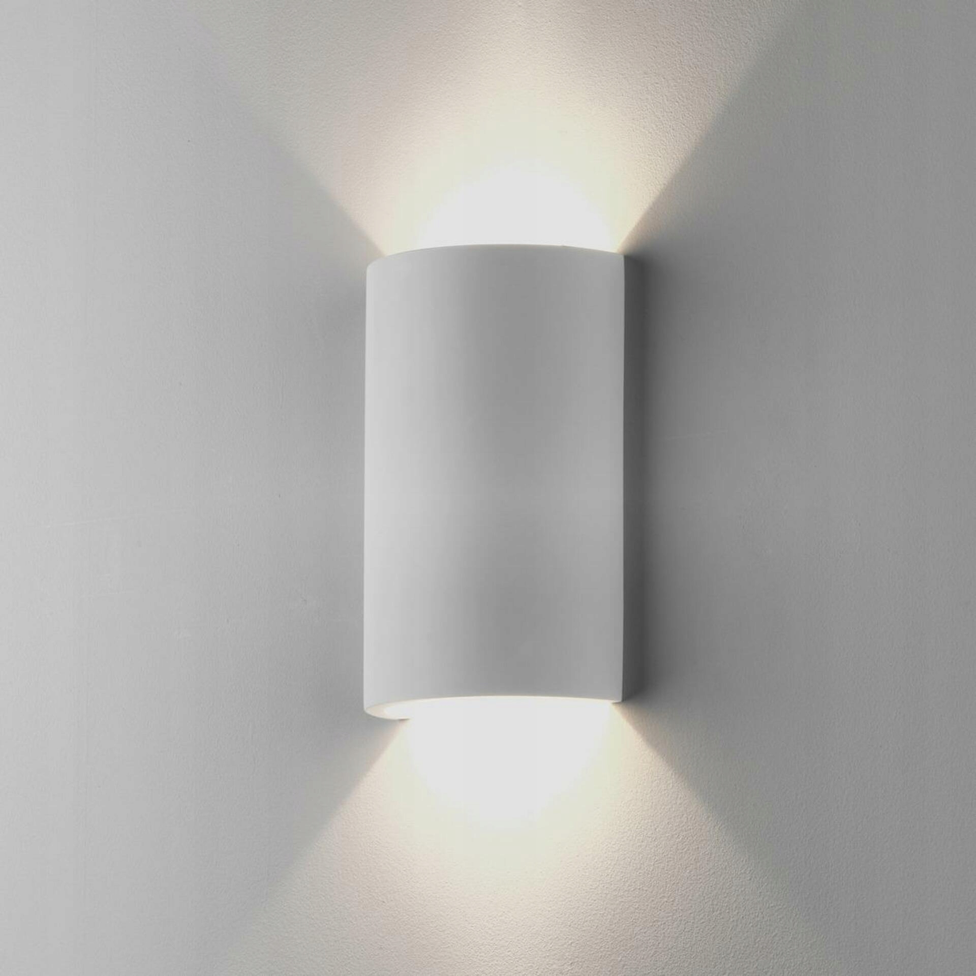 Astro Serifos 220 biela sadrová nástenná lampa GU10, maľovateľný povrch, 220