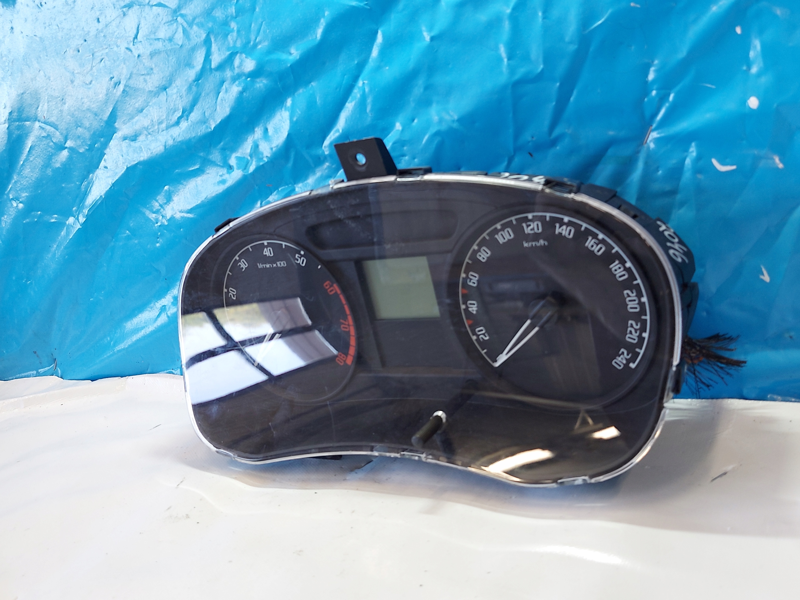 dials clock SKODA FABIA 1.2 THP 5J0920801B