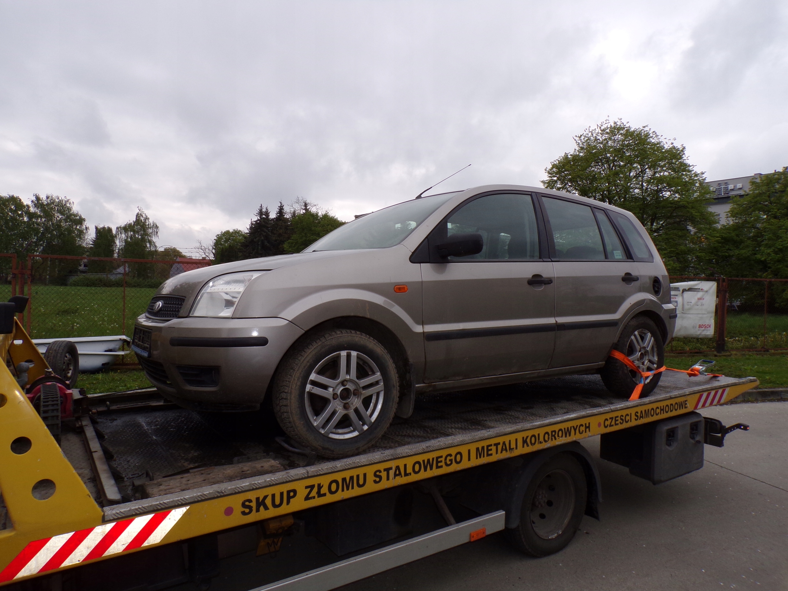 педаль газа FORD Fusion 2S619F836AA