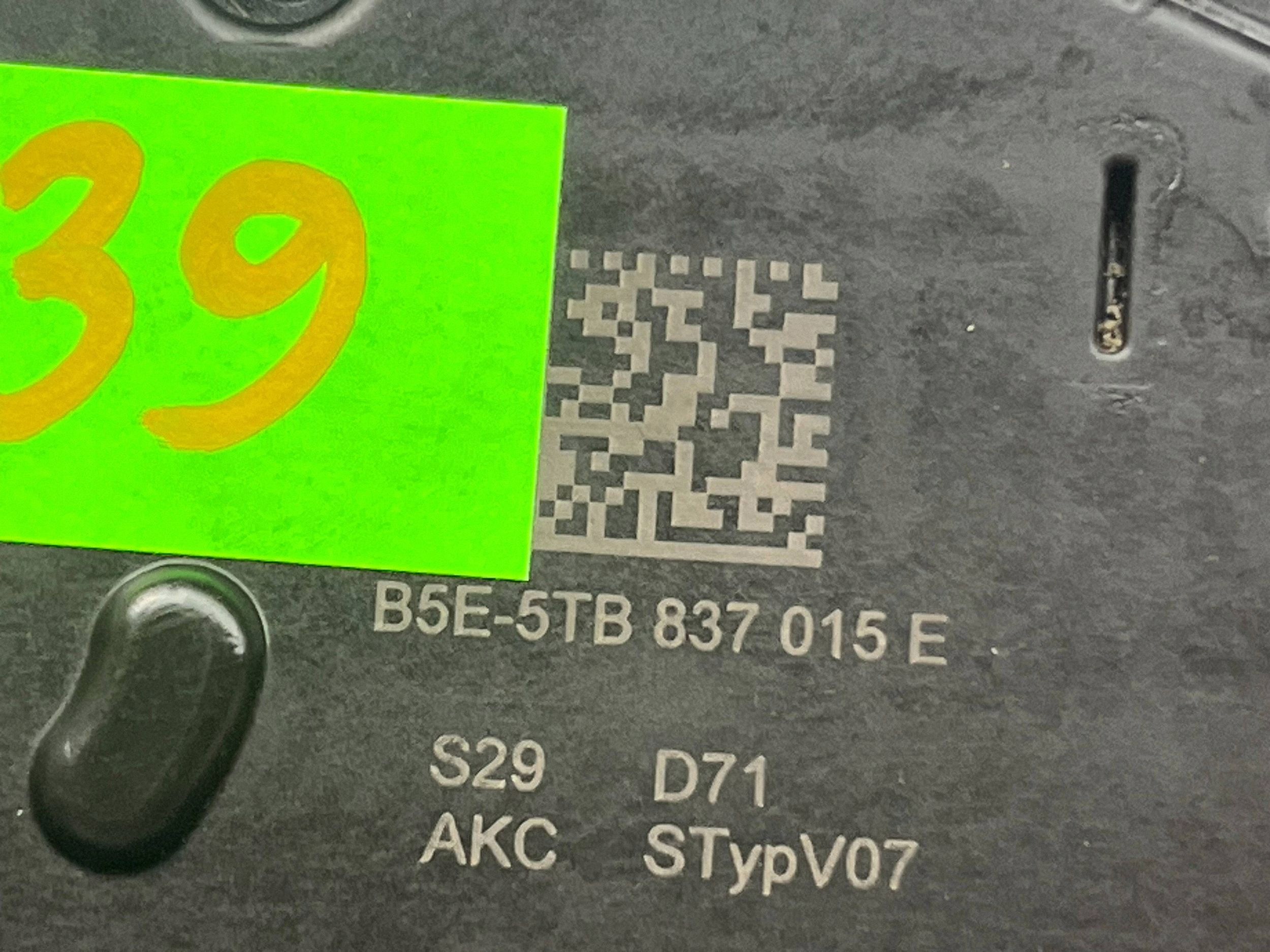 VOLKSWAGEN SEAT SKODA lock door left front 5TB837015E @M
