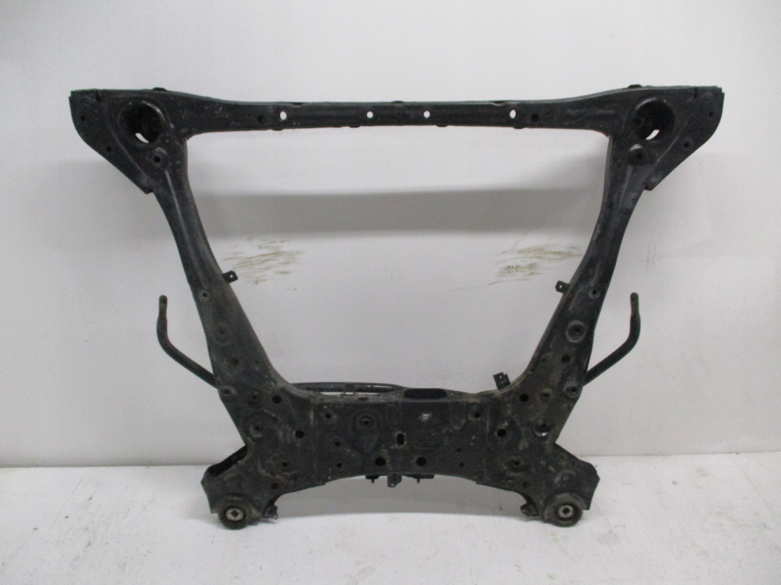 axle beam subframe axle beam HYUNDAI SANTA FE IV 57700CL000