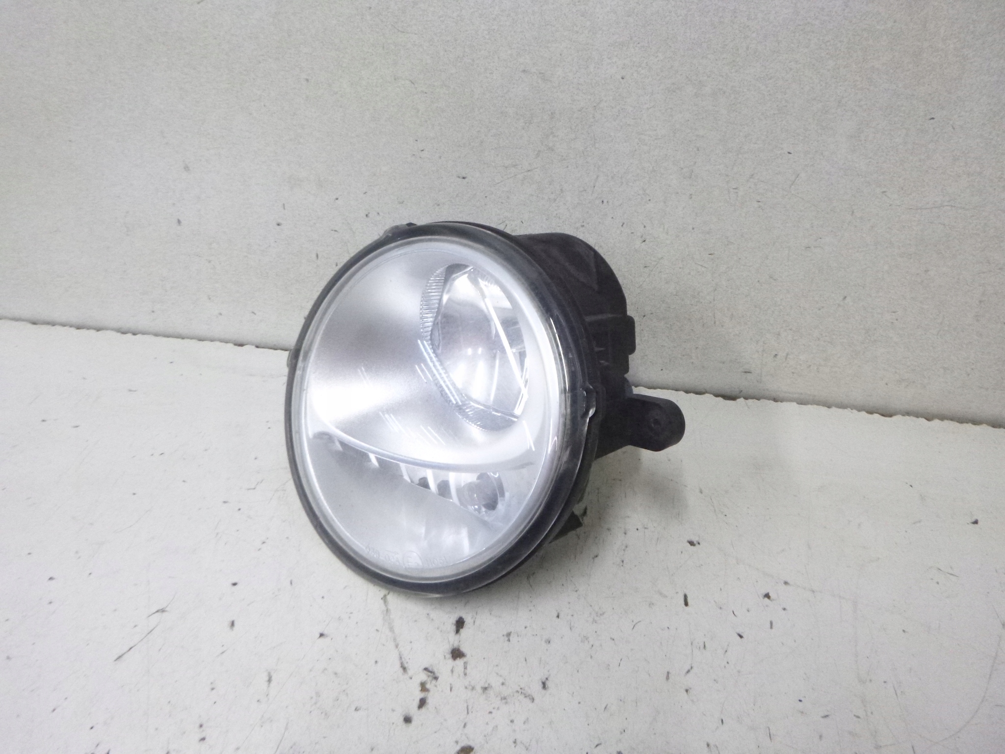 fog light left Renault Twingo II Lift 2013r. 281558092R