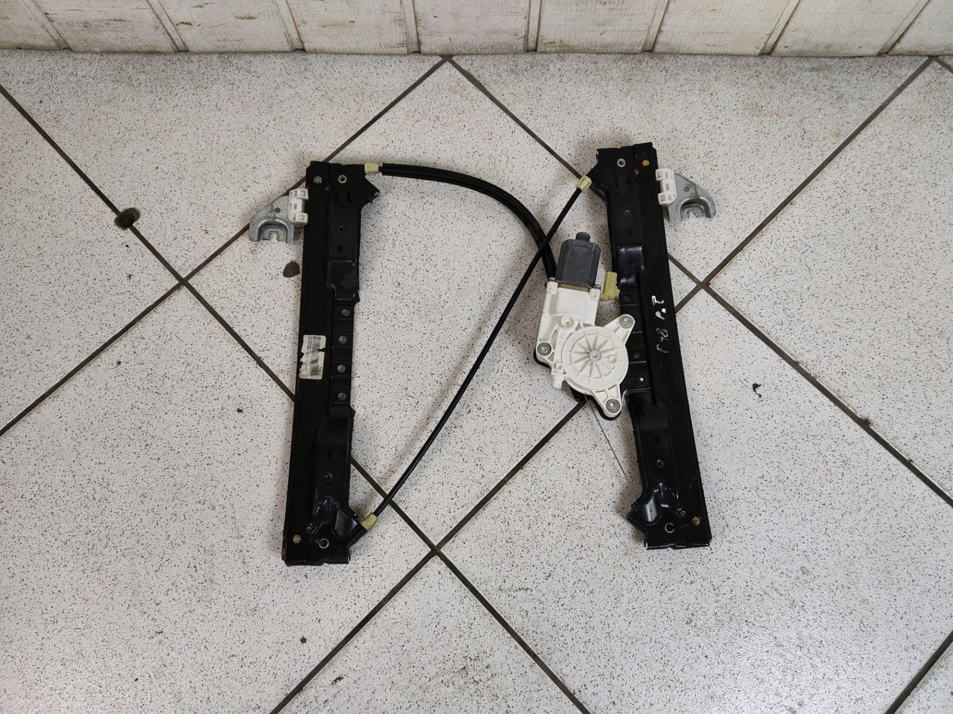 window regulator electrical rear part right side Chrysler Town and Country