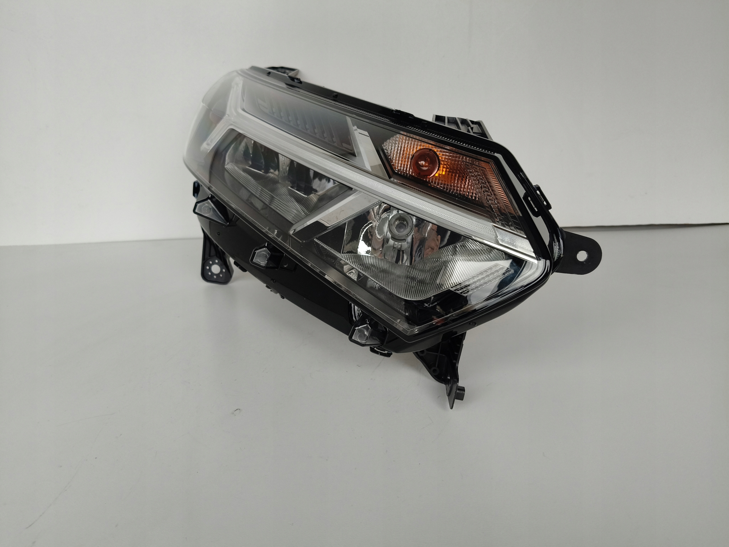light right REFLEKTOR DACIA SANDERO III 20- LOGAN JOGGER FULL LED