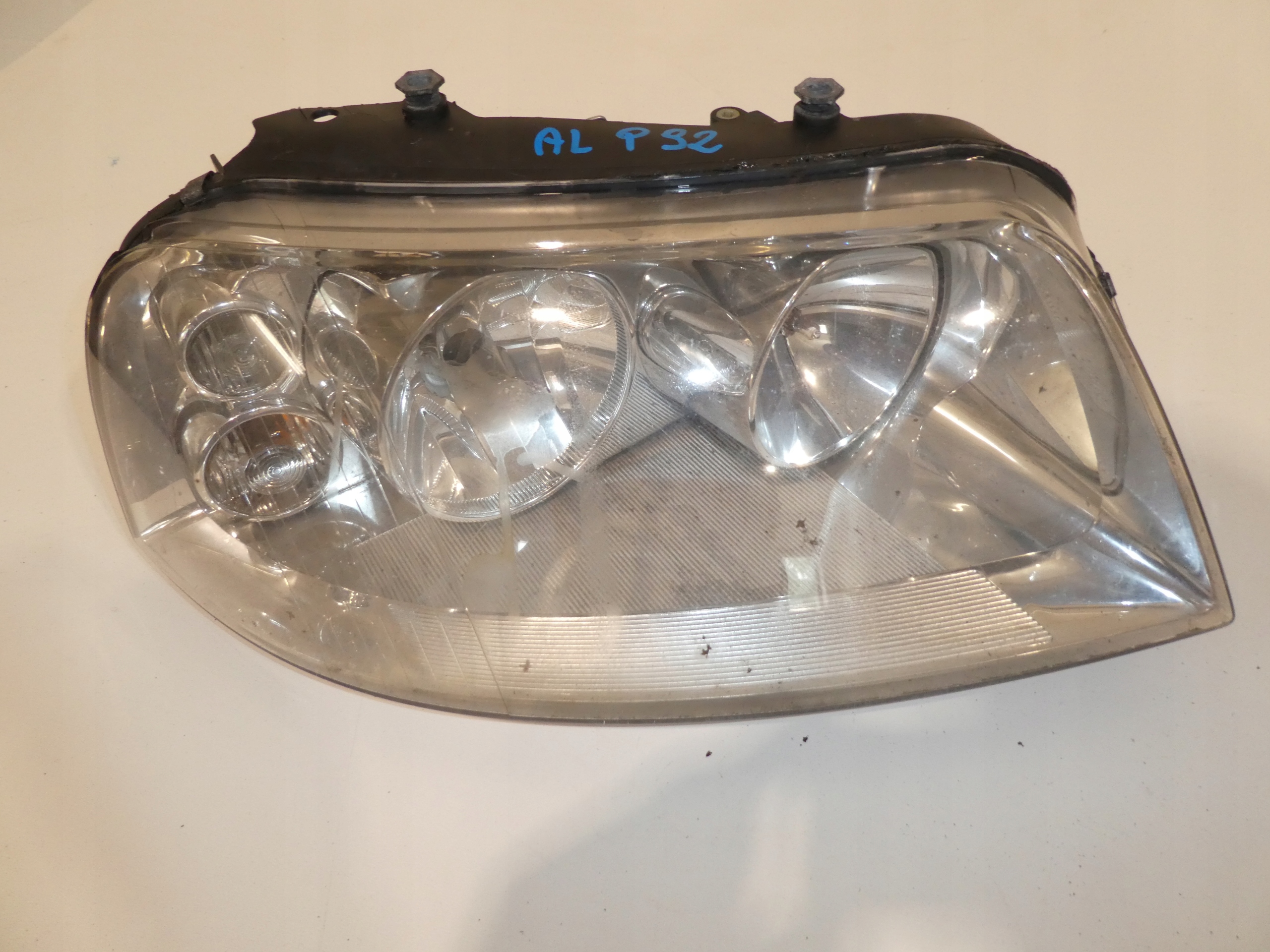 light right front VW SHARAN and LIFT
