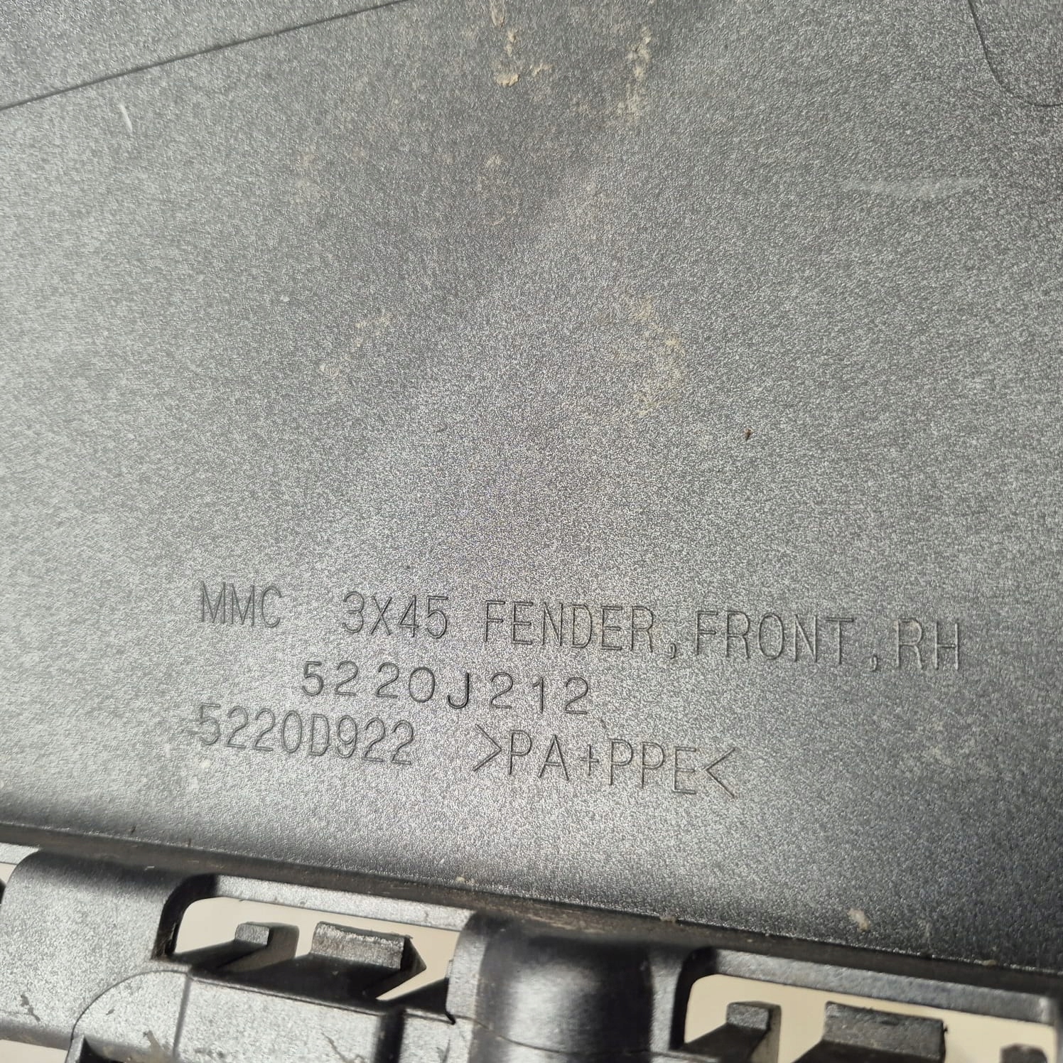 MITSUBISHI ASX and 1 10-19 fender front front right