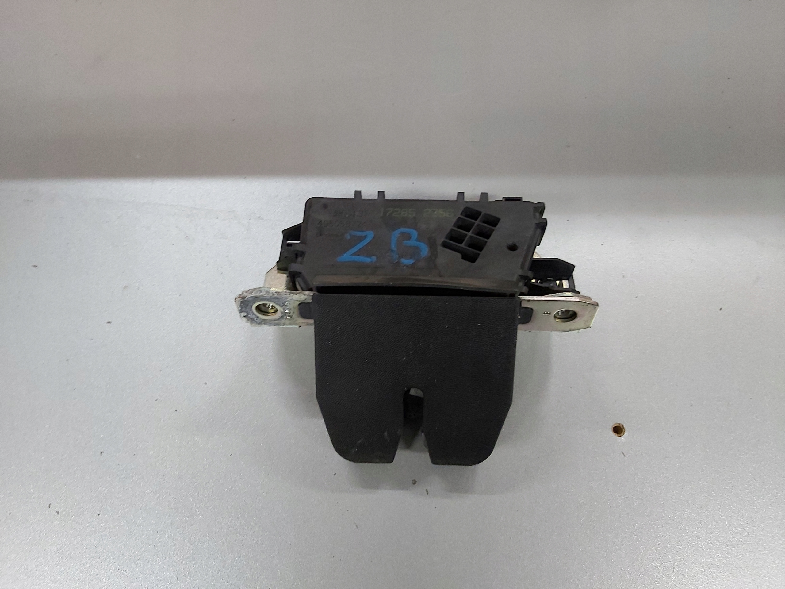 lock bonnet rear part OPEL ZAFIRA B 495058724