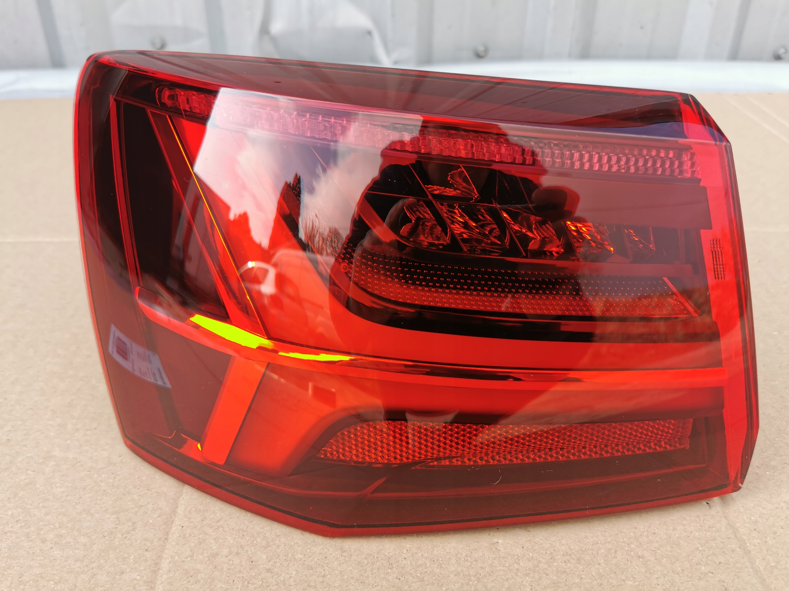 AUDI A6 S6 C7 4G9 KOMBI AVANT LIFT 14- LAMPA TYLNA LEWA LED MATRIX B.ŁADNA