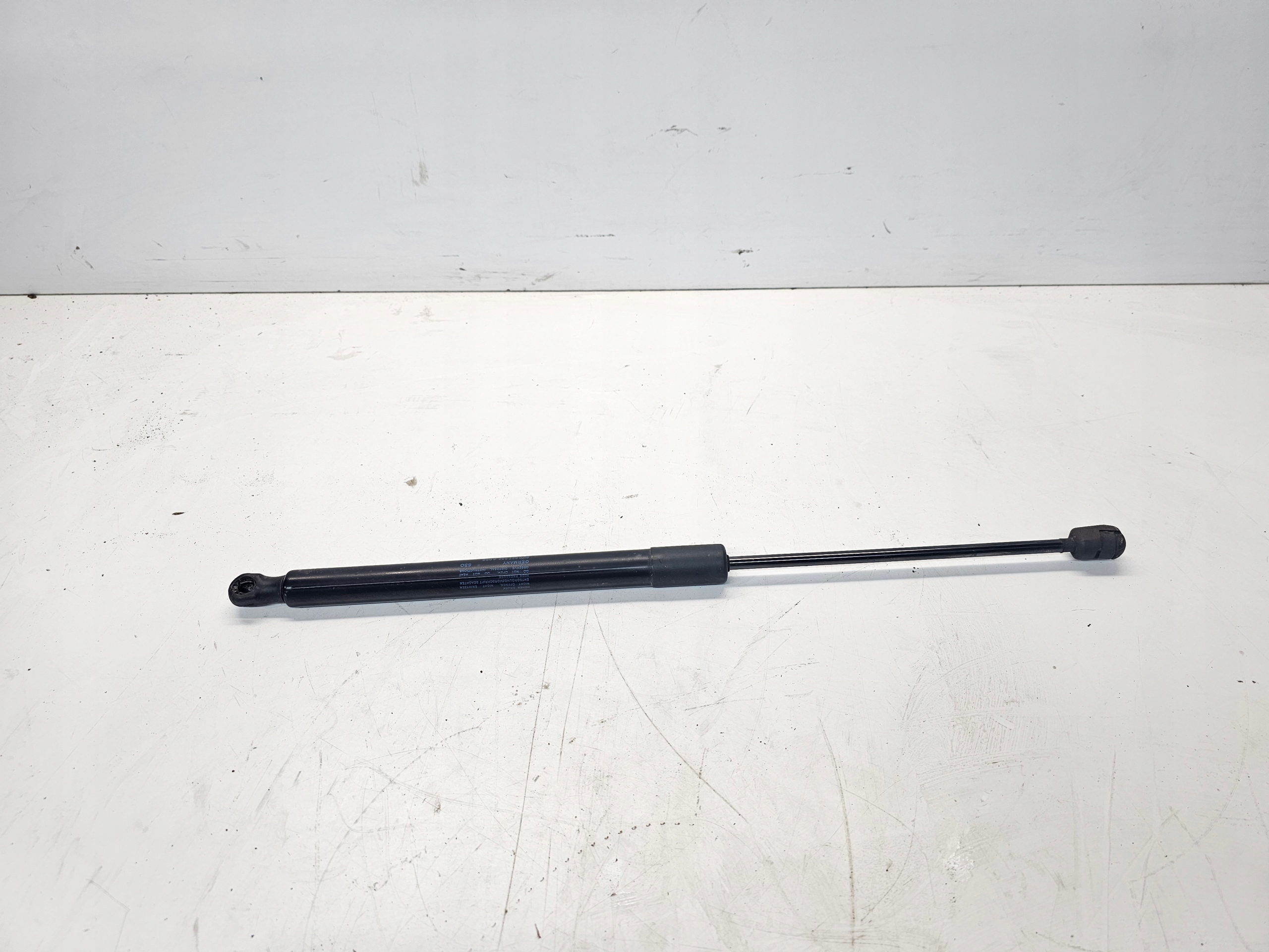 damper telescope bonnet rear part AUDI Q3 8U 8U0827552A