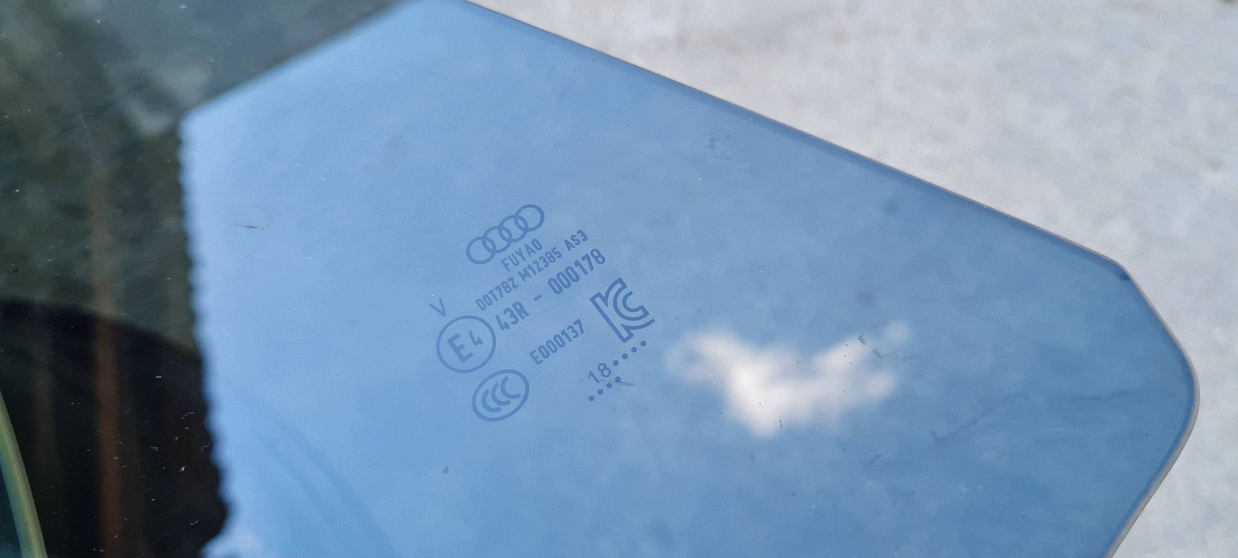 AUDI S7 RS7 A7 window door left left rear part rear 4K8845205A