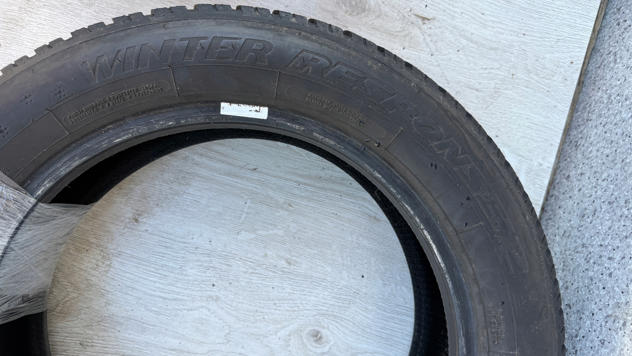 Reifen PARA ZIMA DUNLOP WINTER RESPONSE 2 165 65 15 R15 81T 6mm ROBA85