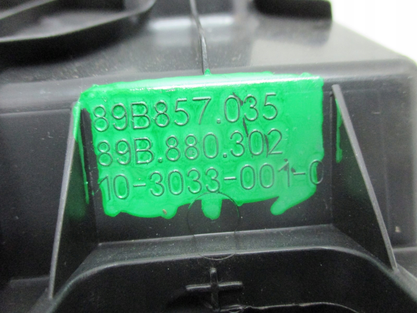 HANDSCHUHFACH AUDI Q4 E-TRON 89B857035