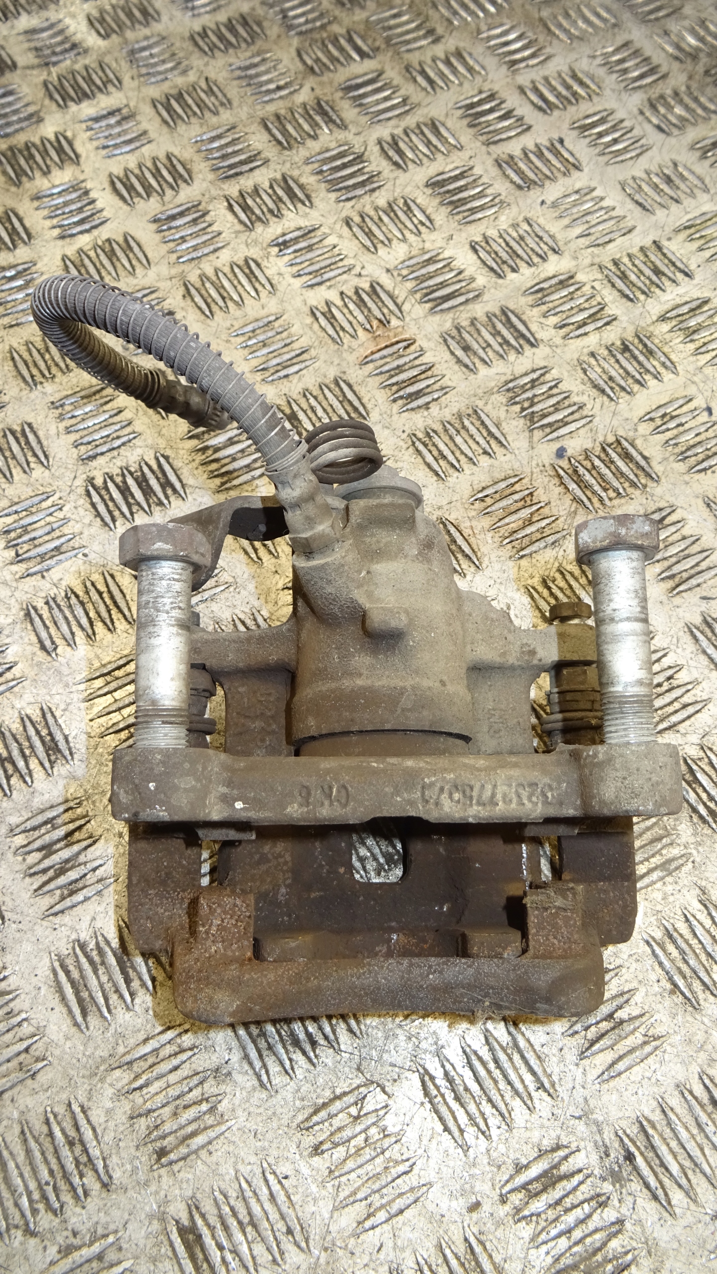 caliper brake left rear part OPEL VIVARO and TRAFIC II