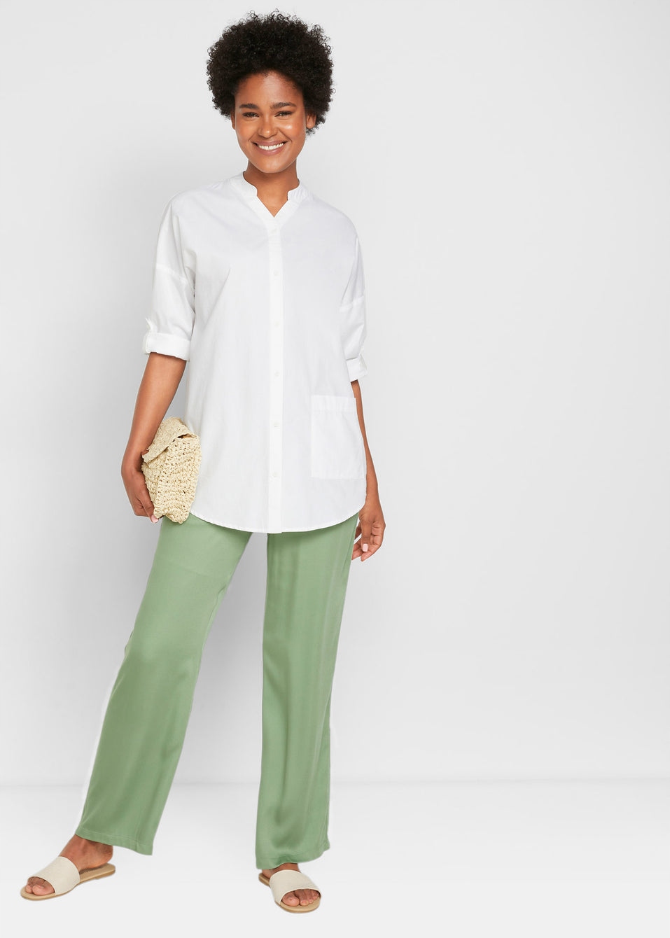 DA13 BLUZKA DAMSKA KOSZULOWA Z KIESZONKĄ NA GUZIKI BONPRIX 42 BIAŁA Rozmiar 42