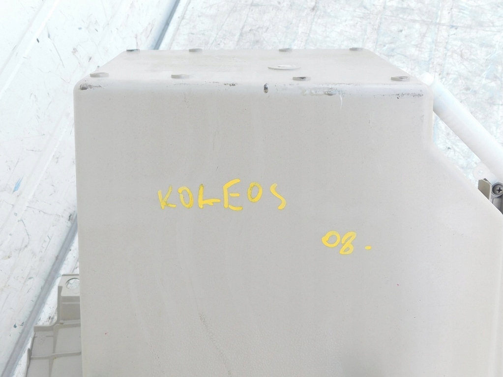 renault KOLEOS и 2.0d 09 бардачок пассажира