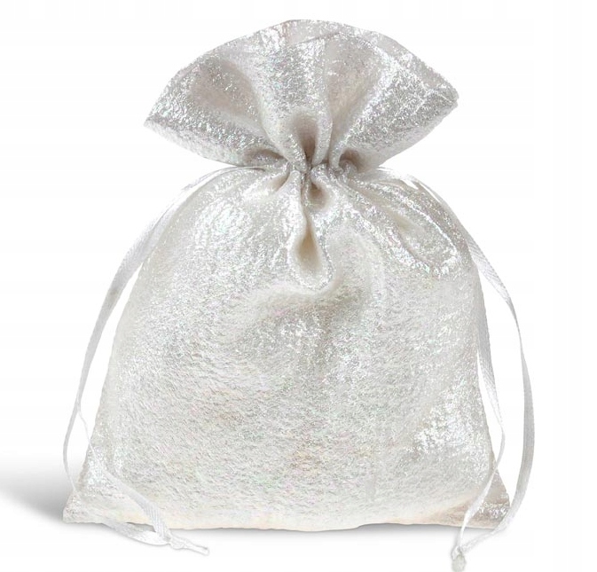 WOREK Z MATERIAŁU NA PREZENT PERŁOWY 10x12cm MFP srebrny