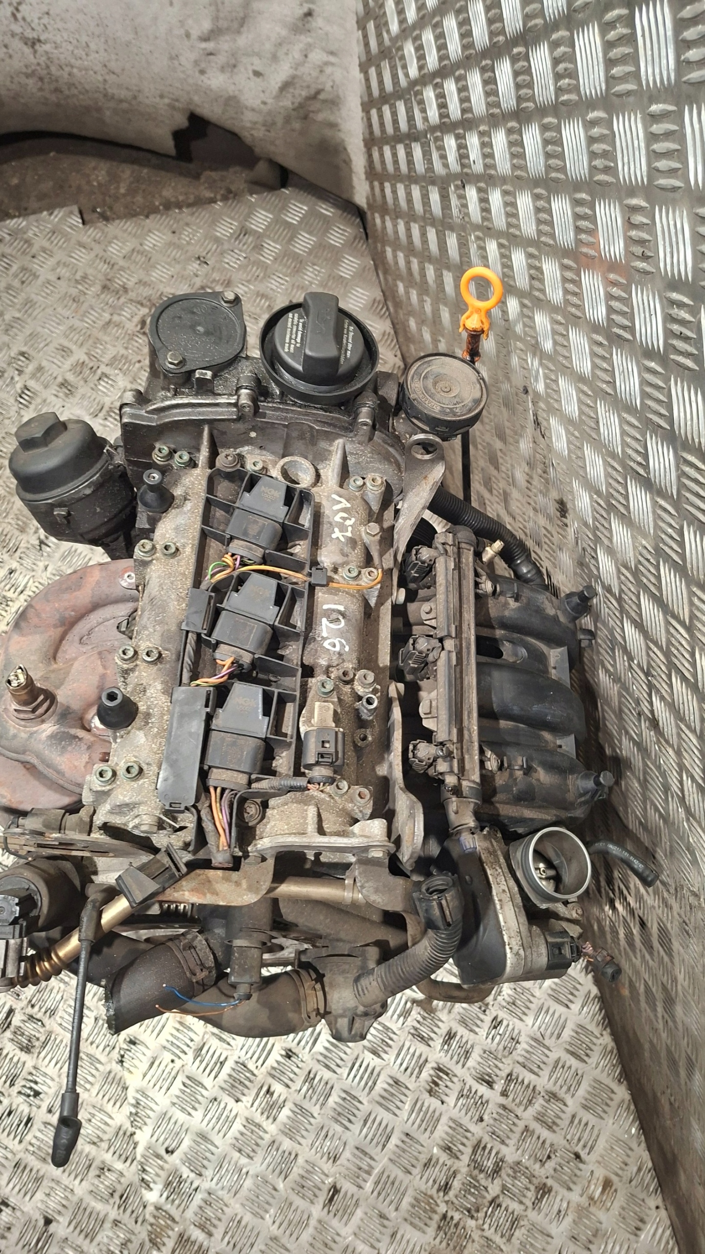 engine unprotected pillar VW POLO IV 1.2