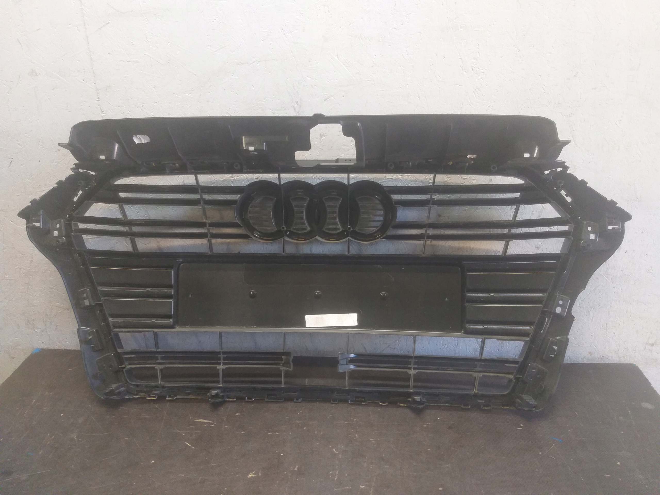 grille AUDI A3 LIFT 16- 8V4853651AB