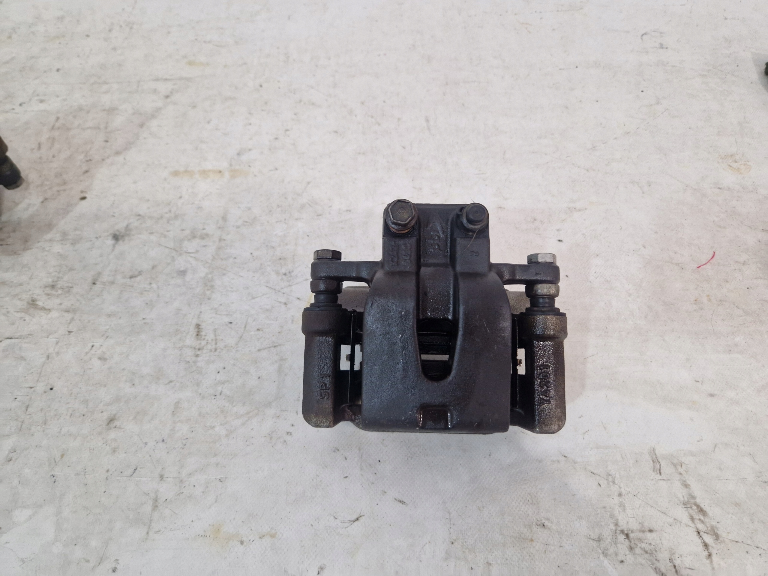 DODGE CHARGER CHALLENGER 2015- caliper brake right left rear part rear