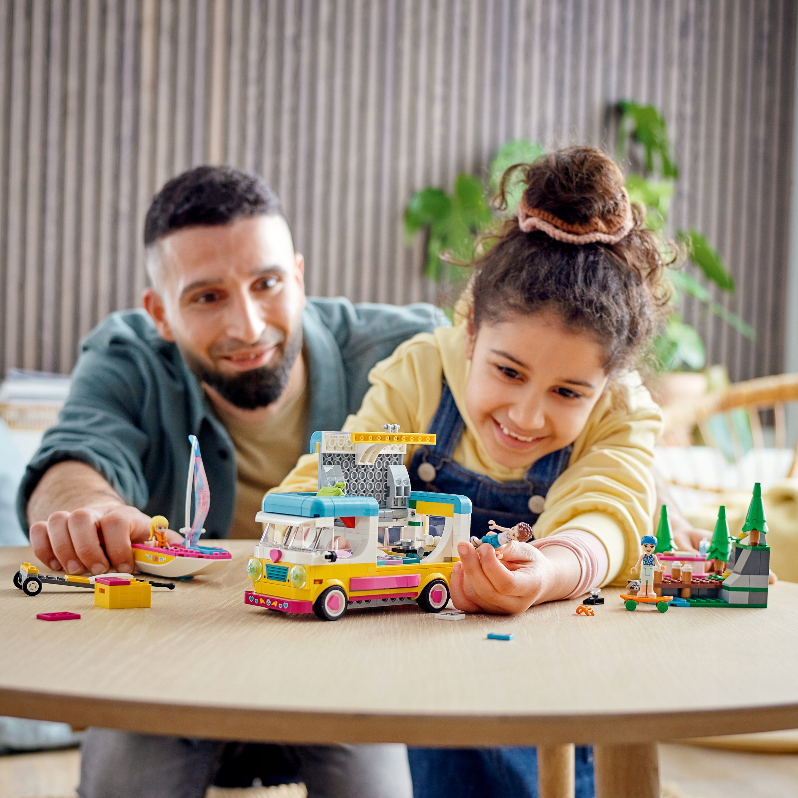 LEGO FRIENDS Leśny mikrobus kempingowy 41681 Nazwa zestawu Leśny mikrobus kempingowy