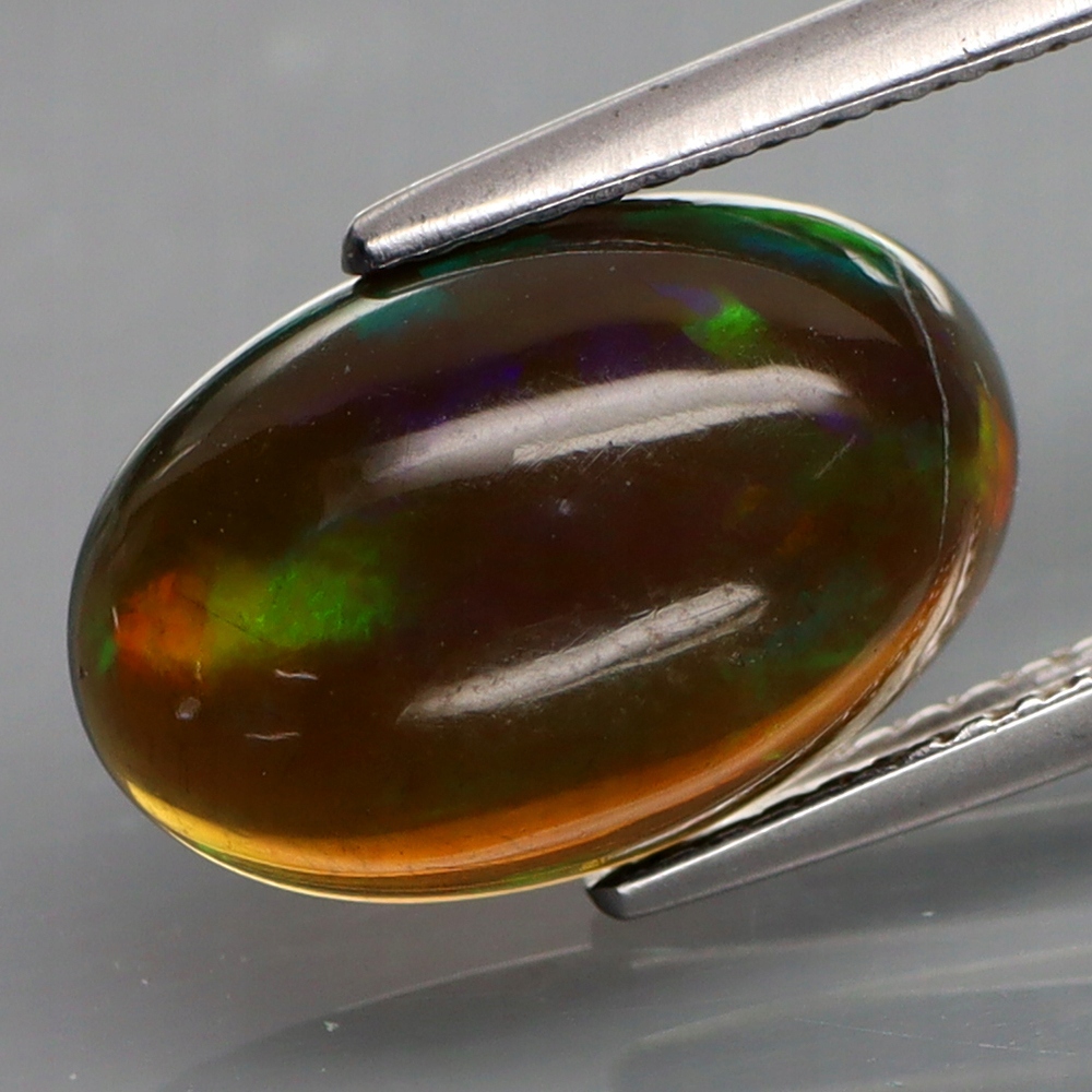 Přírodní opál Černý 3,33 ct Krásný Kabošon video GOP2280