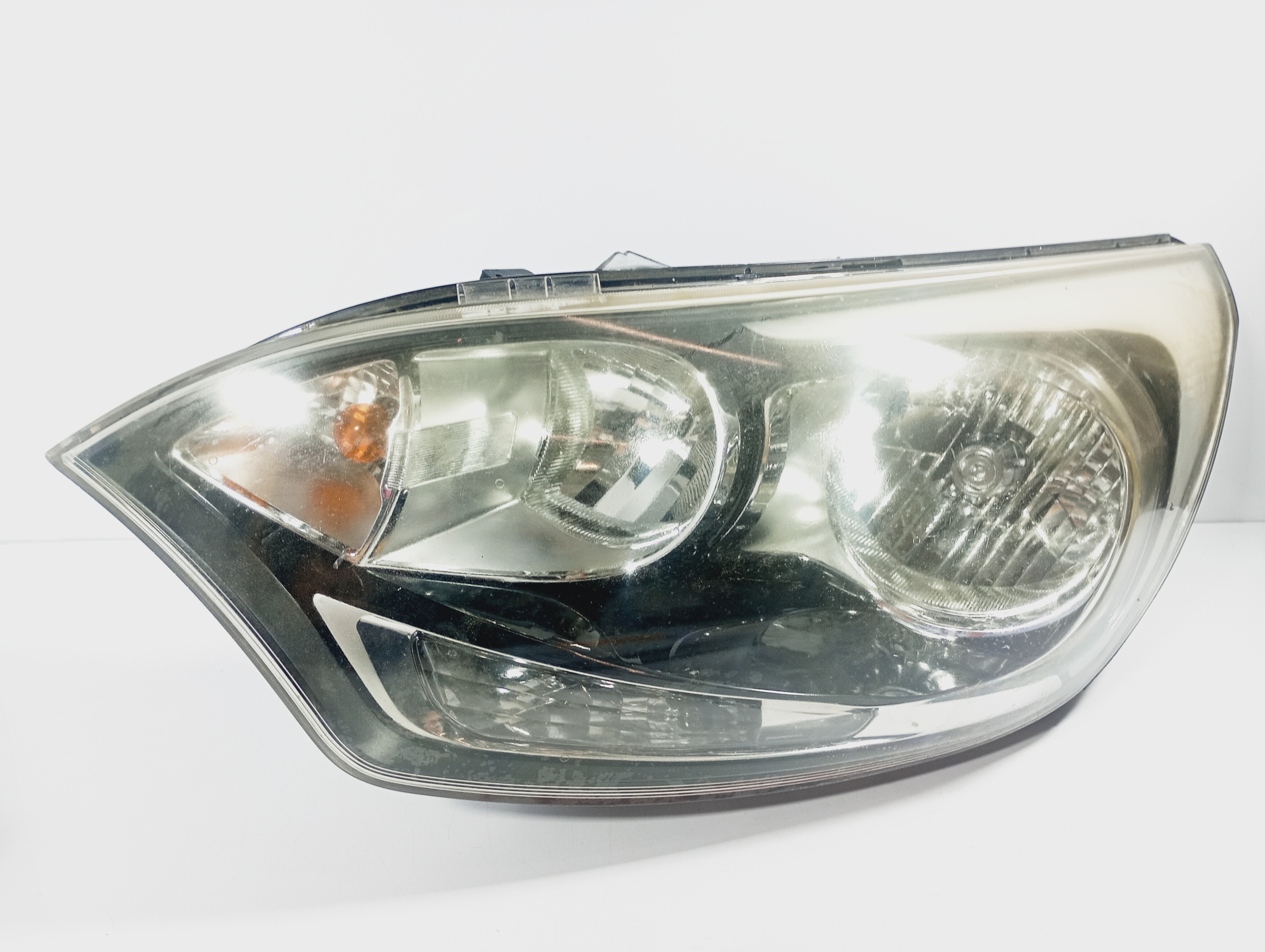light left front REFLEKTOR left front 921011WXXX Kia RIO 3 III 11-17