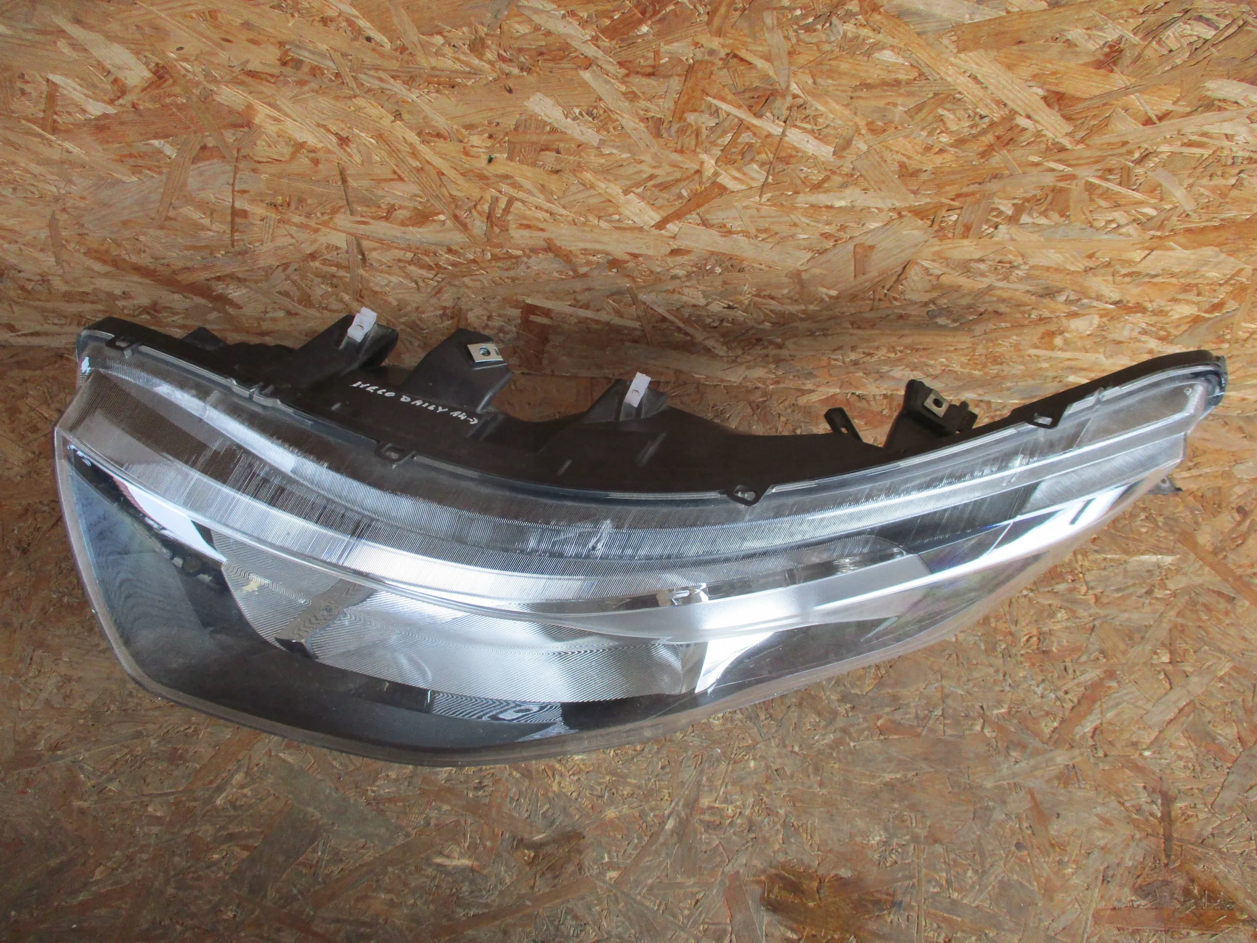 light front front left IVECO DAILY 14