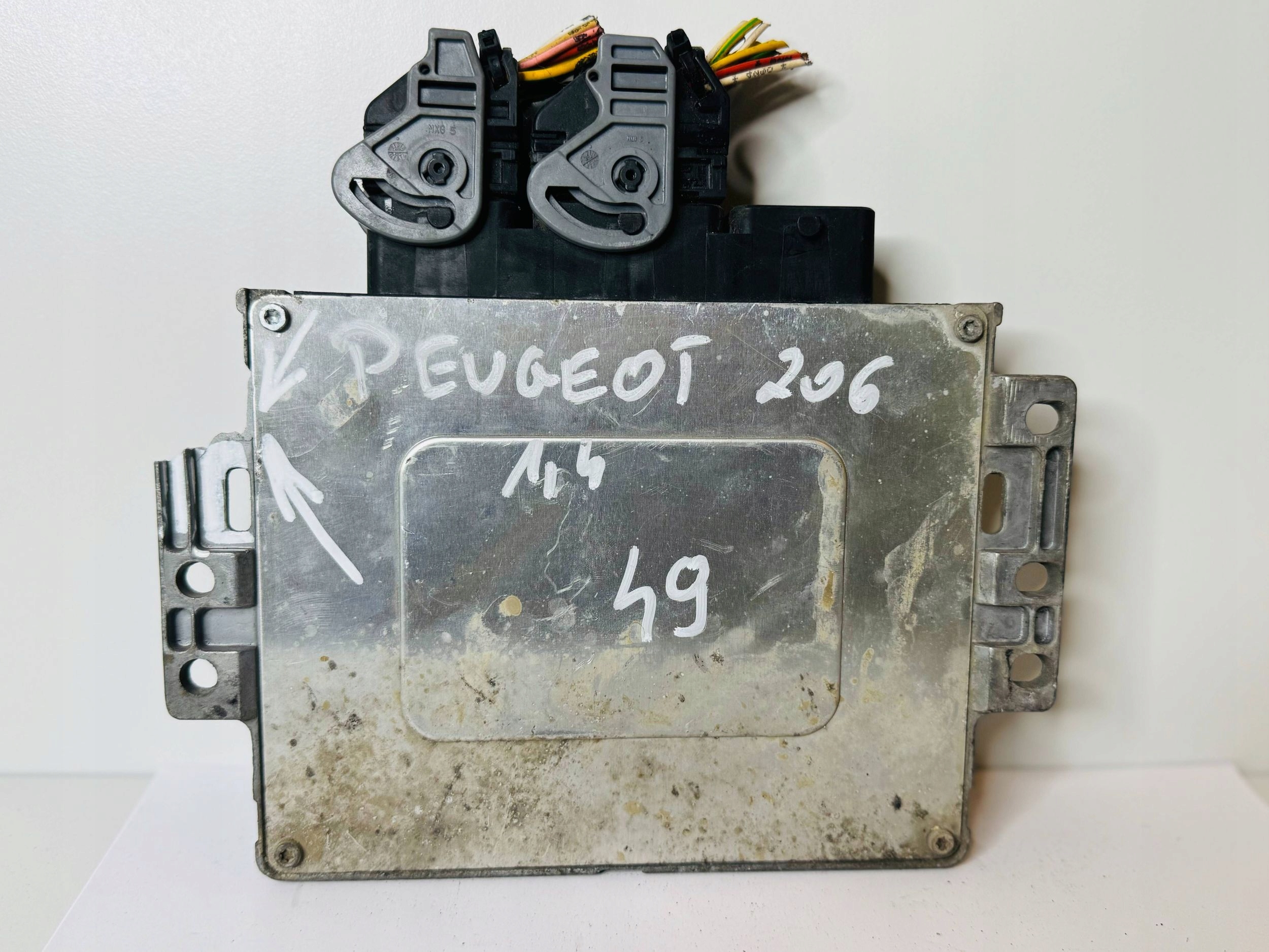 control unit PEUGEOT 206 1.4 9637706180-05 9643134680