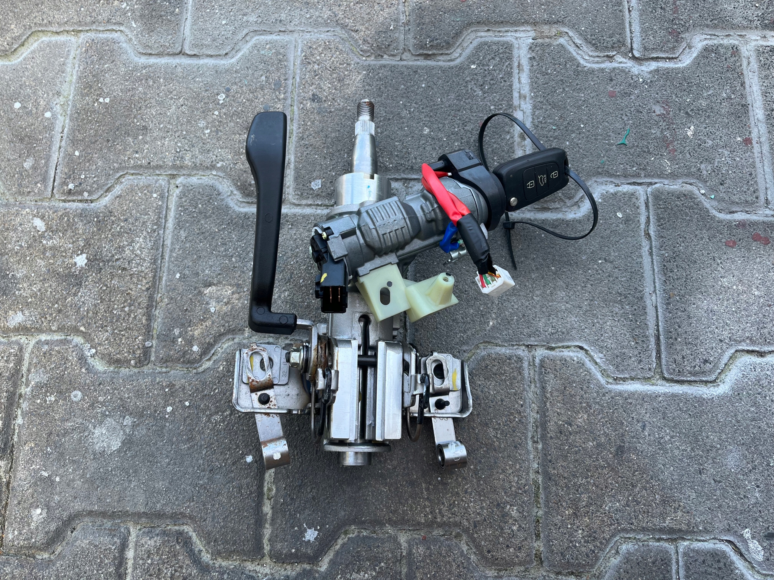 Hyundai I30 II 1.4B ignition key