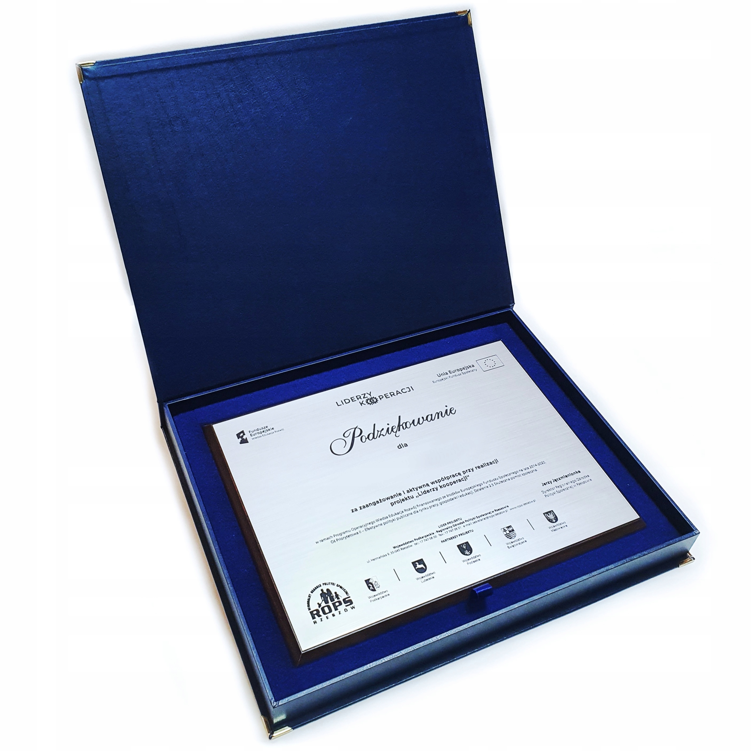 ETUI DO PODKŁADU DREWNIANEGO KOLORY 203 x 254 mm Materiał wykonania inny