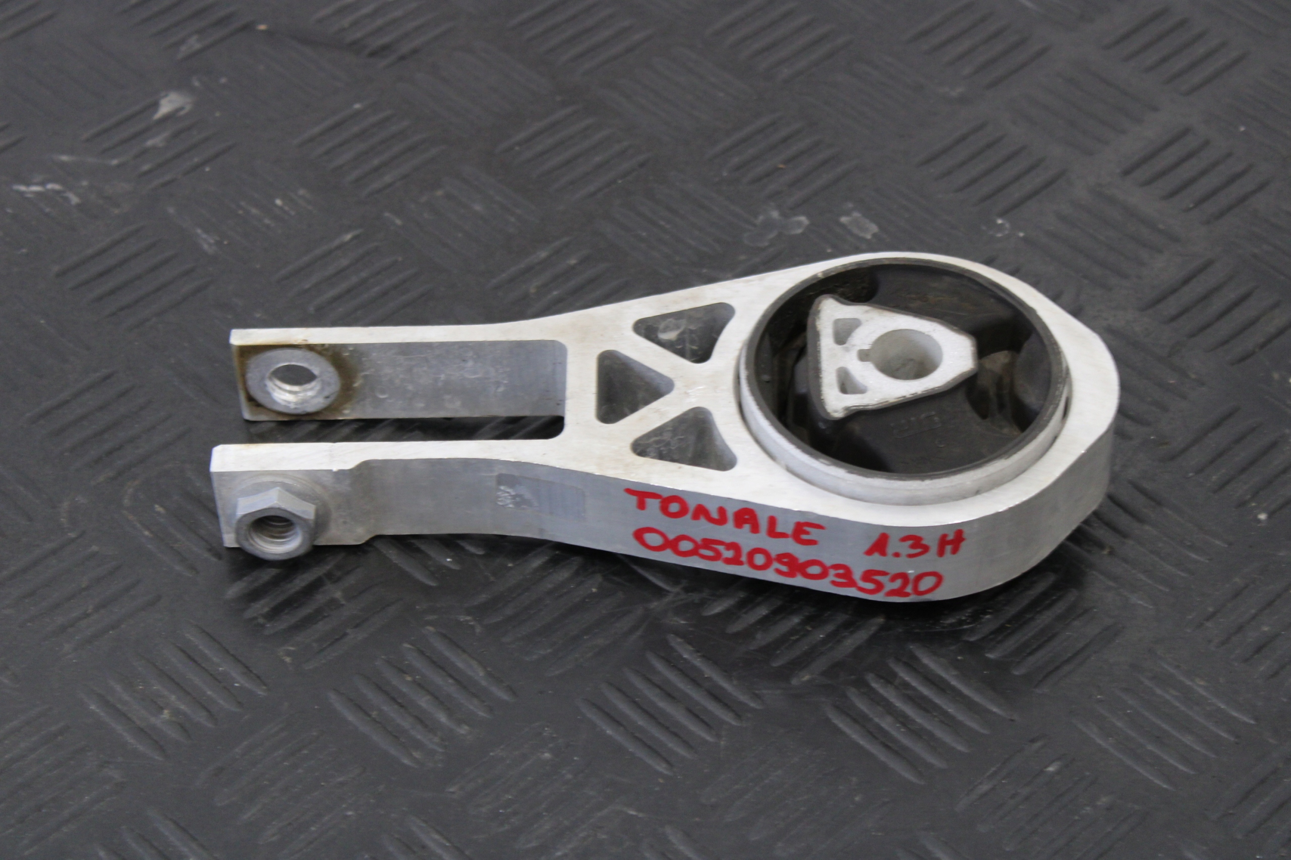 holder engine mount 00520903520 ALFA ROMEO TONALE