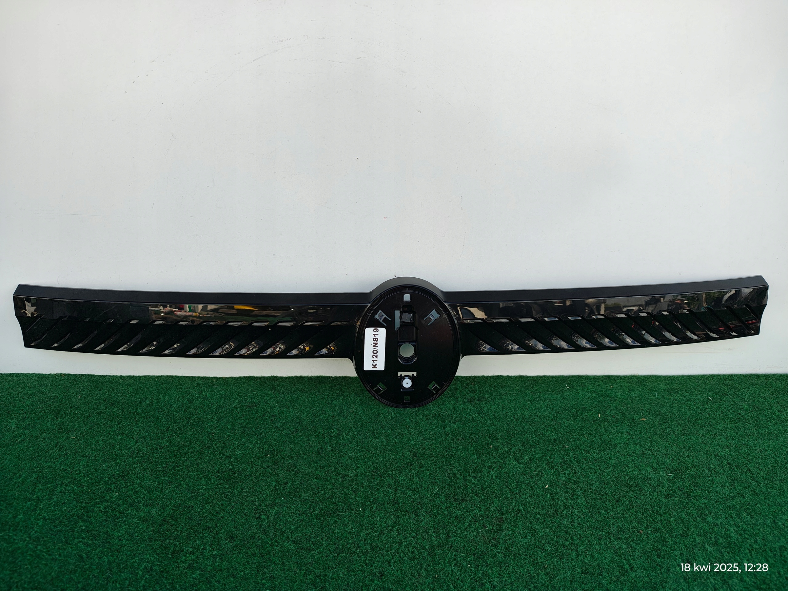 решетка радиатора молдинг накладка CITROEN C3 C4 24R+ 9862860680