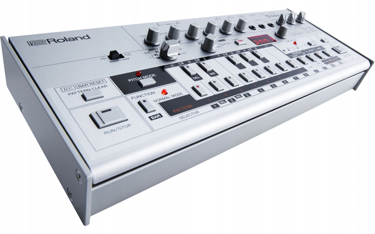 Roland TB-03 syntezator