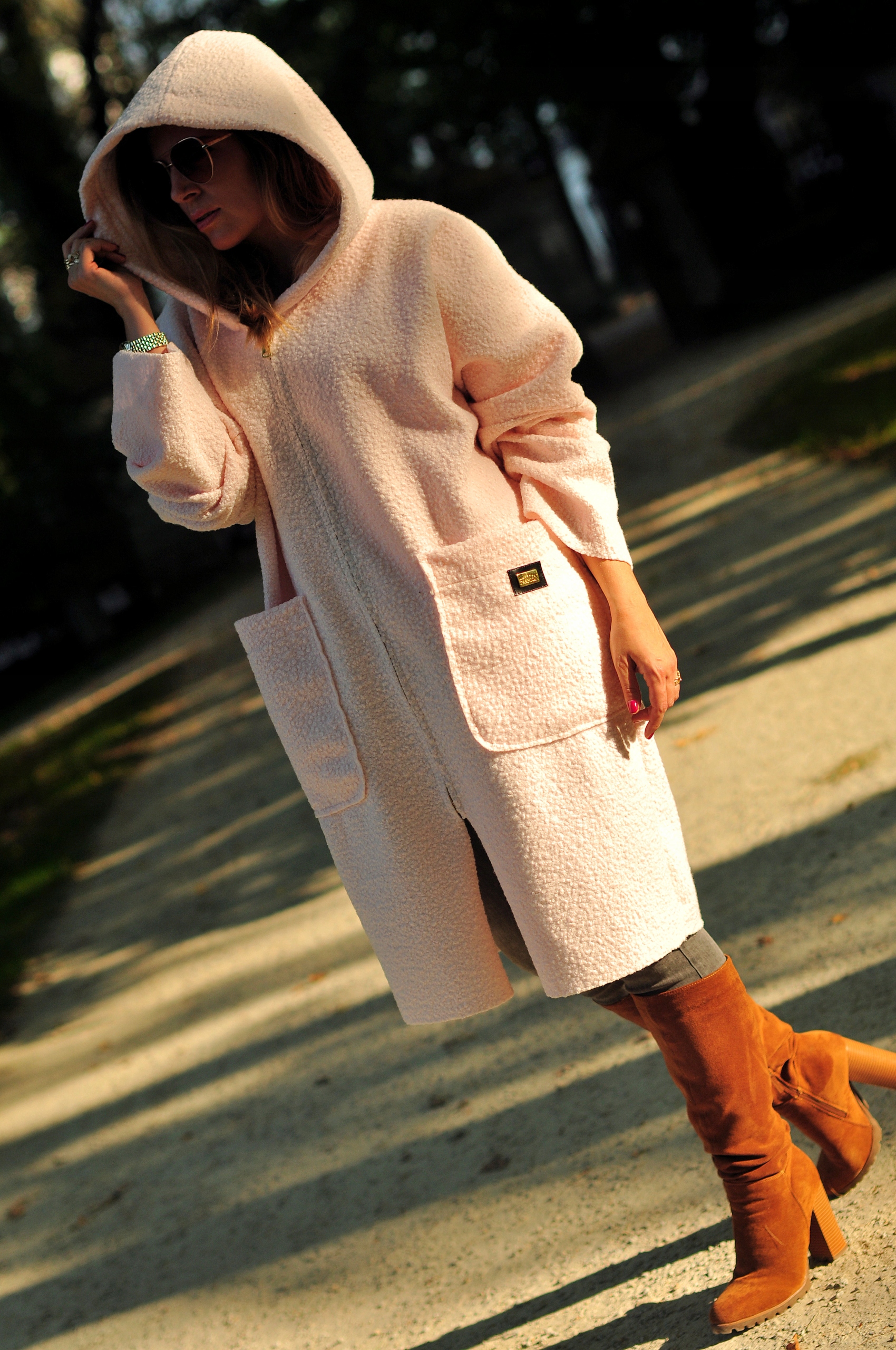 CIEPŁY PŁASZCZ BARANEK z kapturem NA SUWAK red Rozmiar uniwersalny