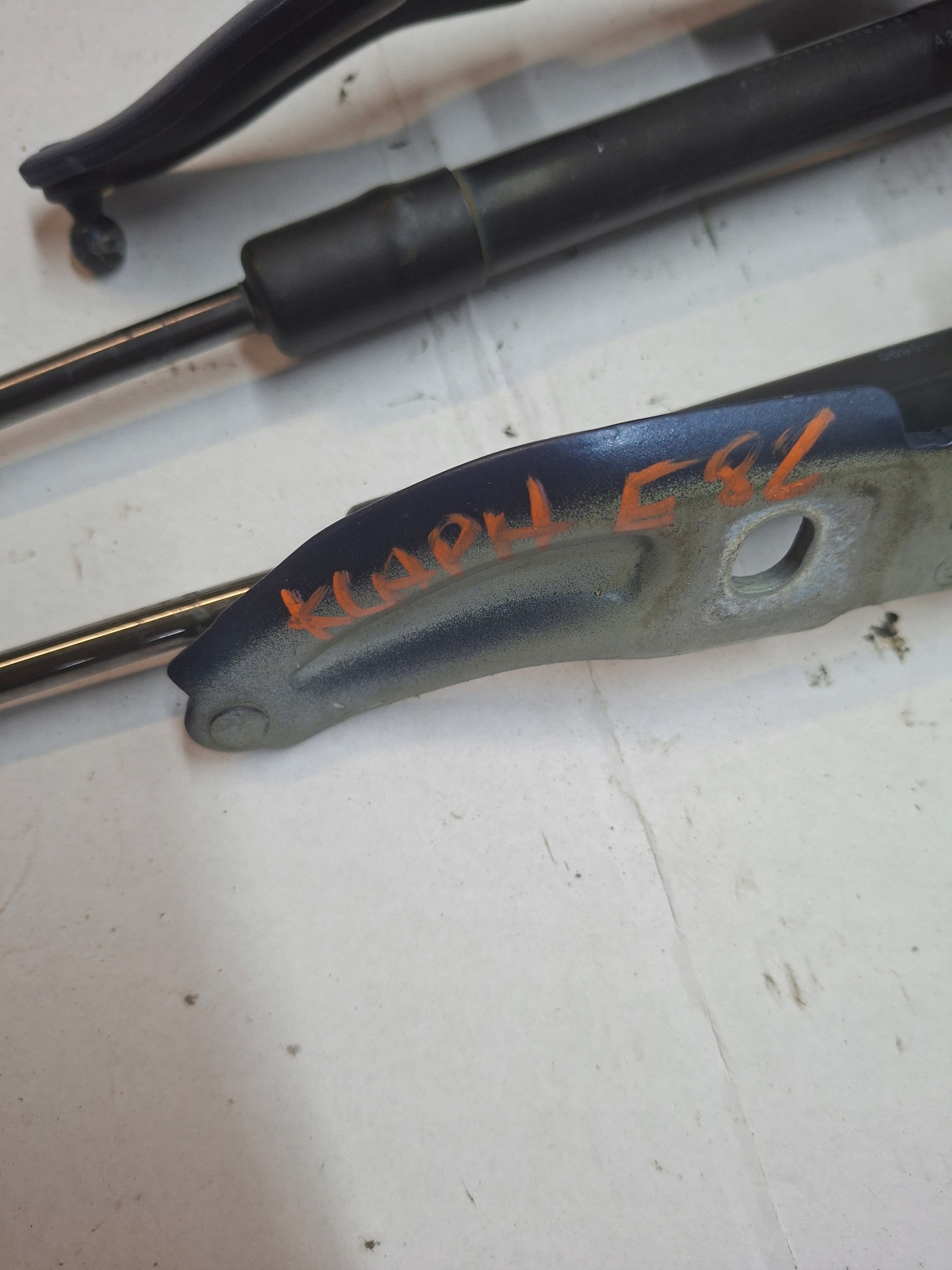 scharniere heckklappe BMW E83 KOMPLET