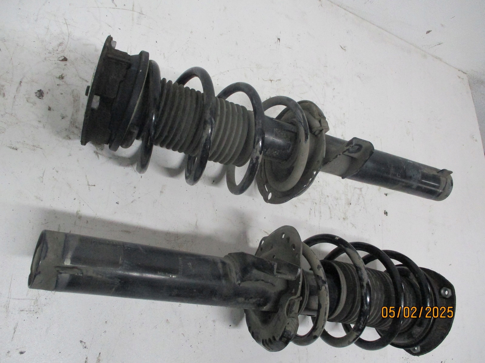 shock absorber amor front AUDI Q3 83A 1.4 HYBRID