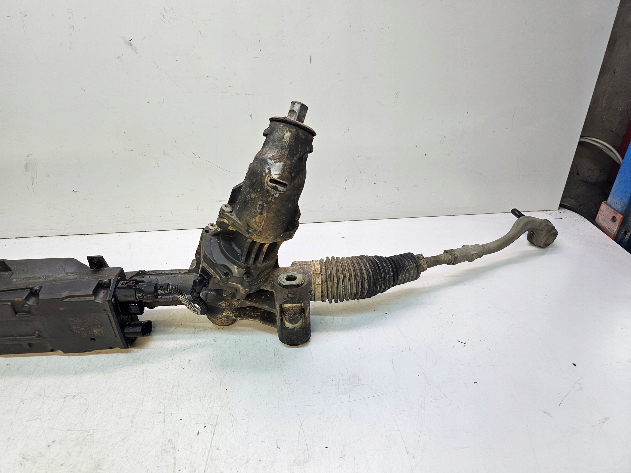 Boîter direction Électrique AUDI A4 B8 A5 LIFT 8K2423055AA