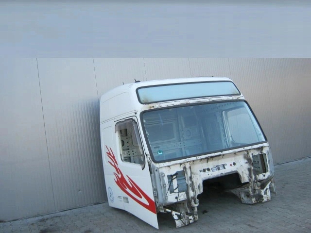 VOLVO FH13 KABINA SZKIELET DRZWI GLOBETROTTER