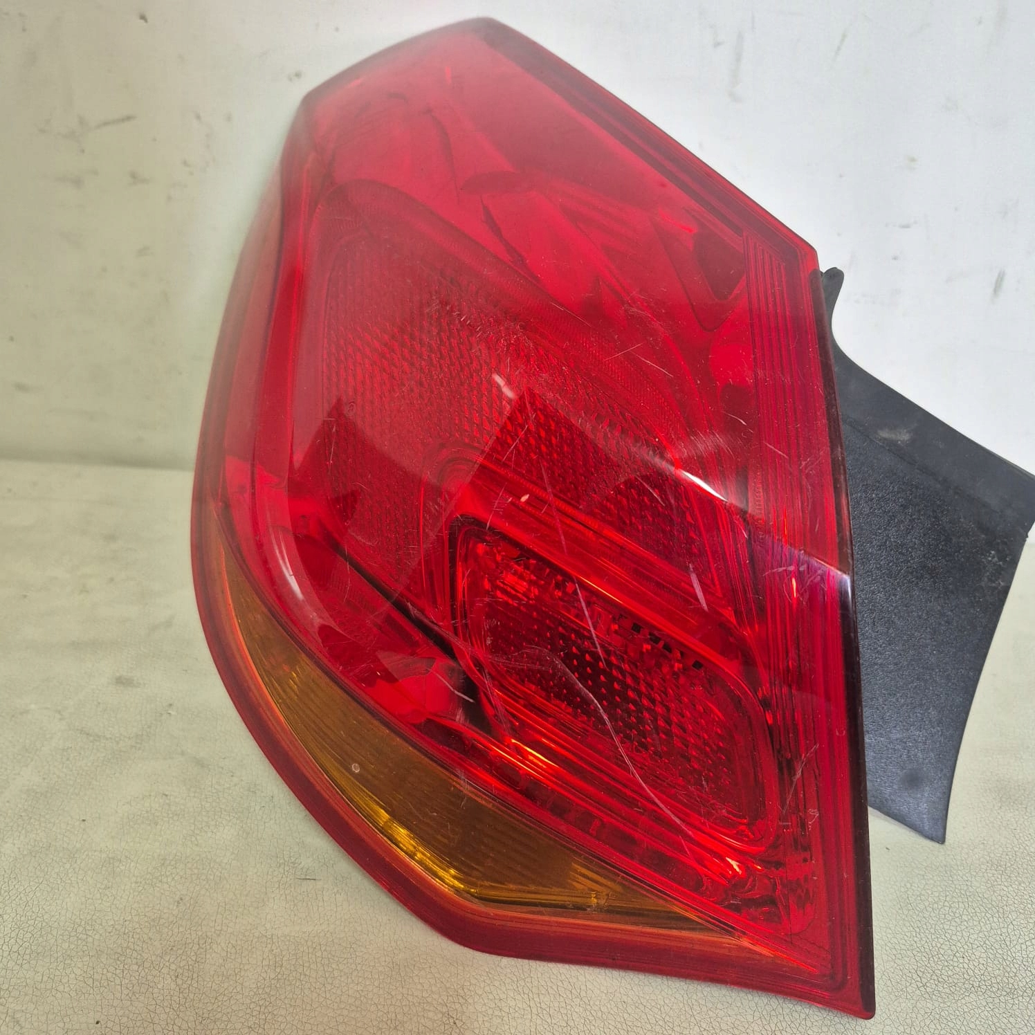 OPEL ASTRA J IV 09r. HB -> light rear left rear part 13282242