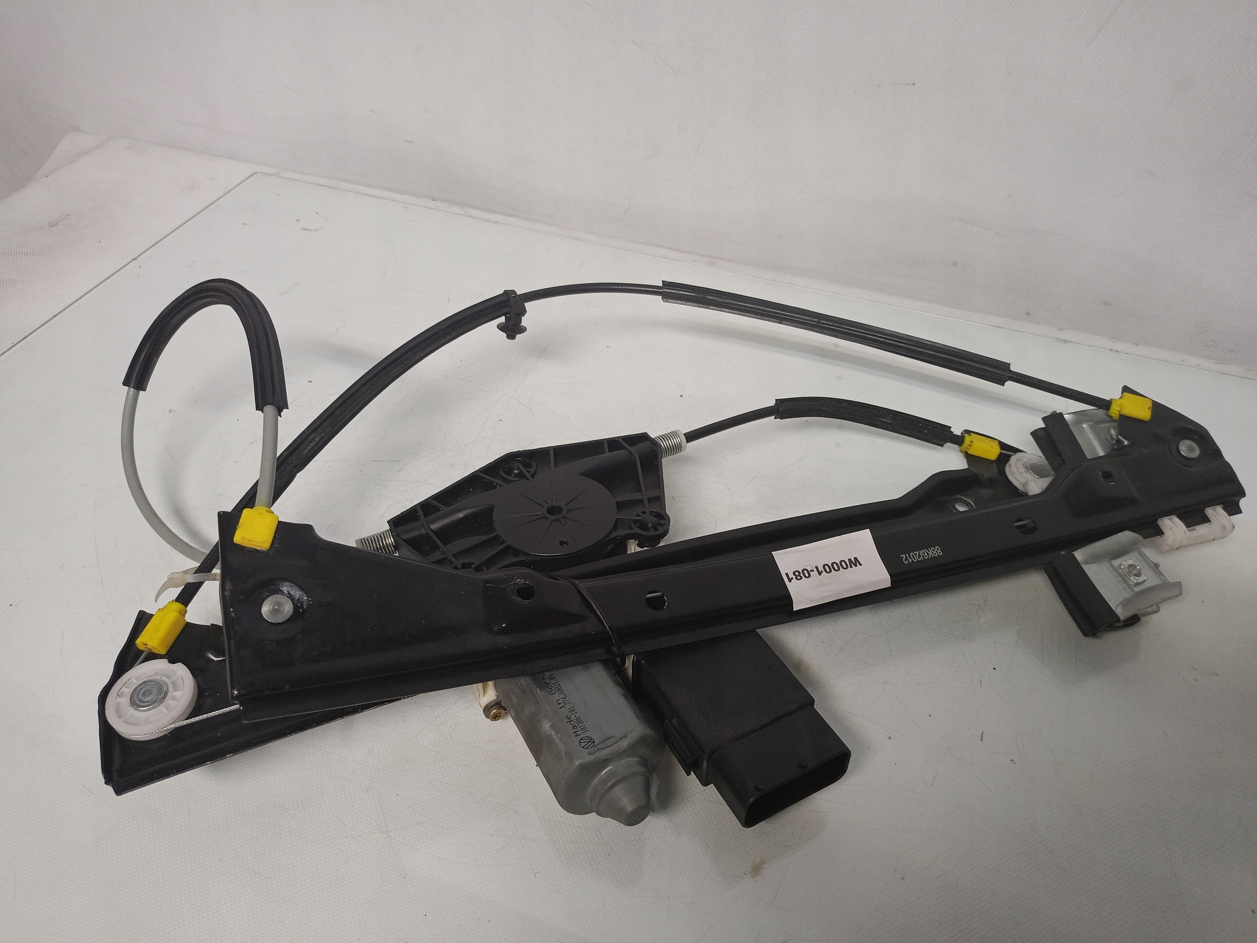 MECHANIZM SZYBY LEWY PRZÓD OE VW NEW BEETLE