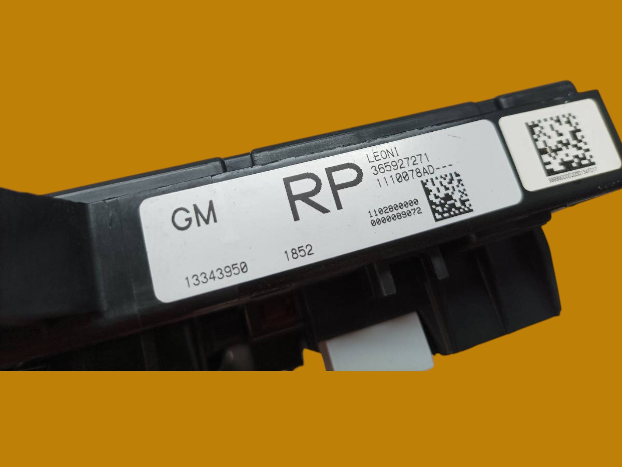 Module fusibles 13343950 Opel Astra IV (2009- ) J