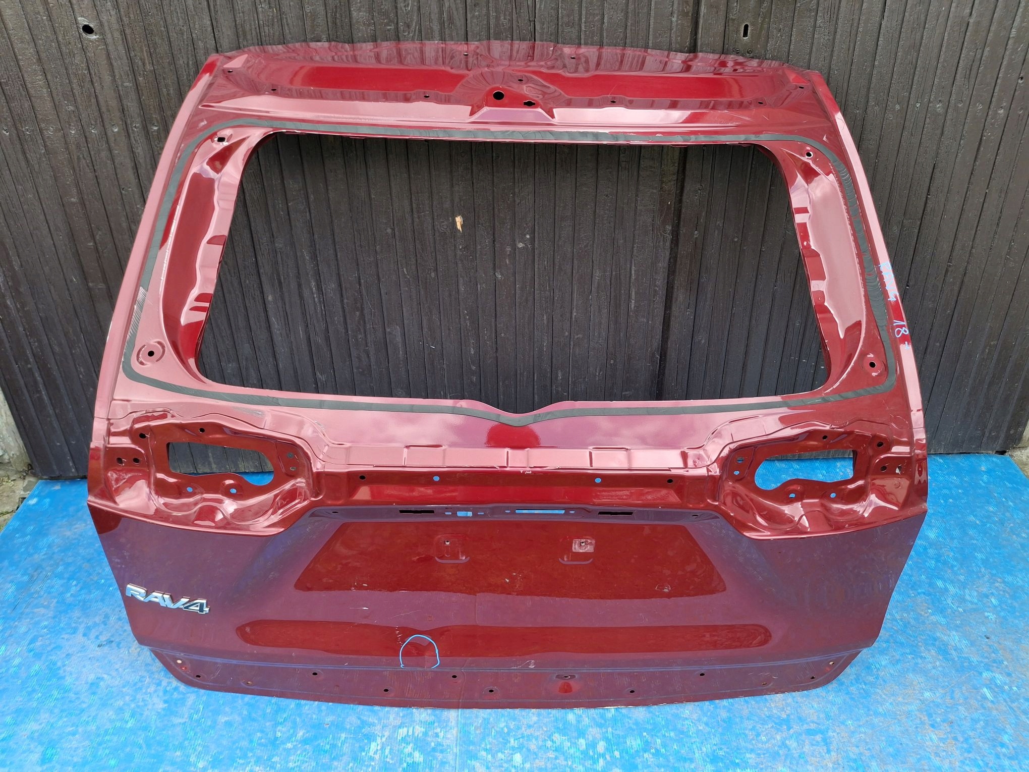 boot doors TOYOTA RAV4 V 2019R->